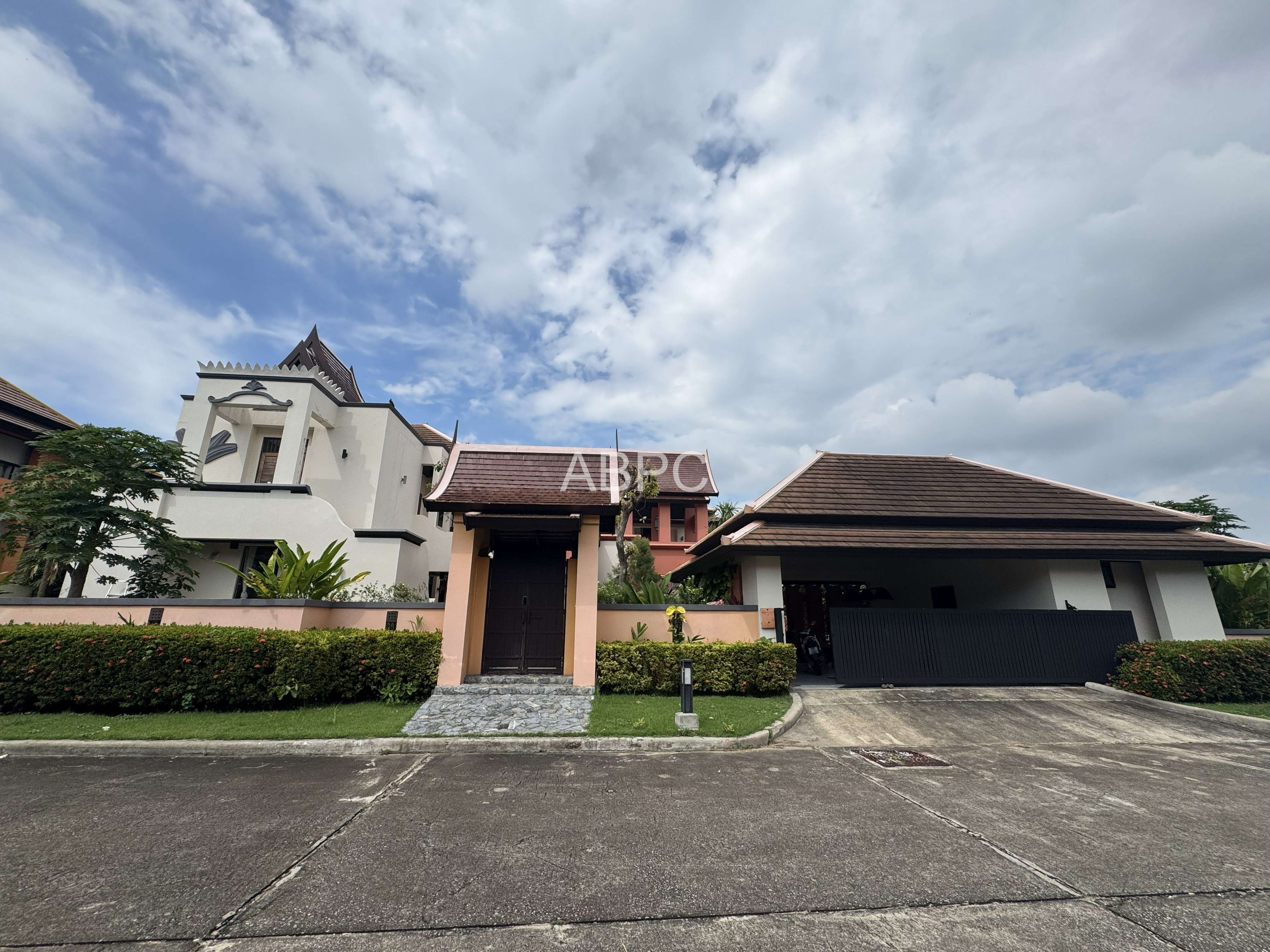 Luxury 5 Bedroom Pool Villa in Phutara Village in Khao Talo For Rent & Sale photo 2