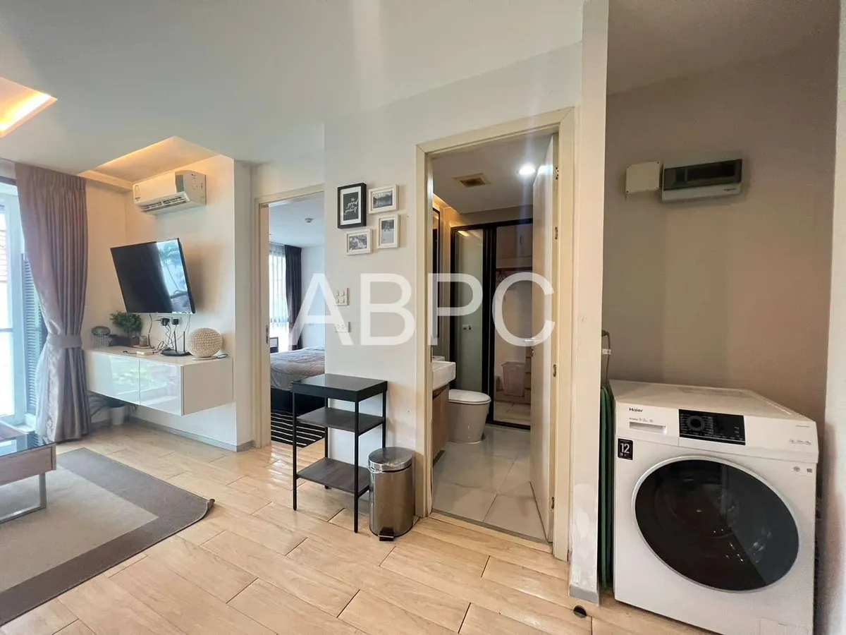 Corner room 1 bedroom 1 Bathroom in Central Pattaya photo 2
