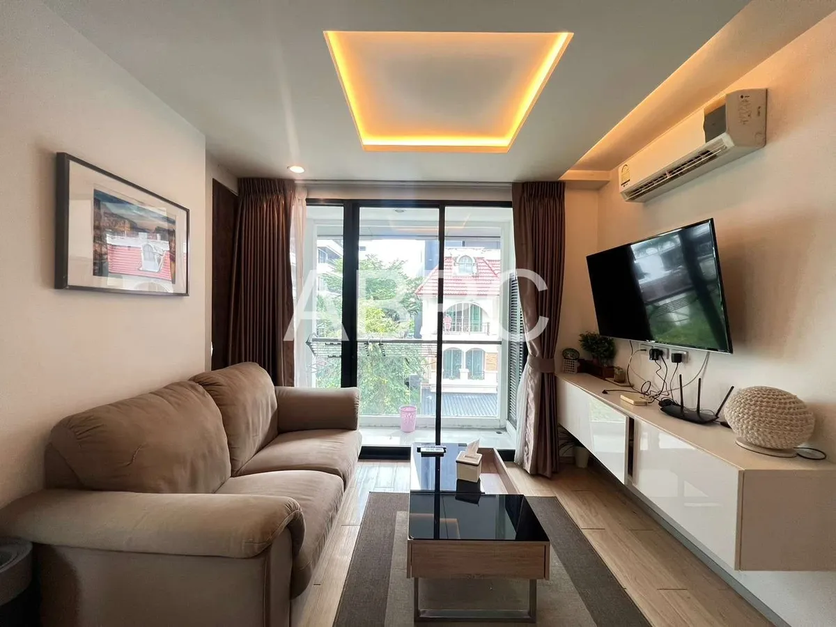 Corner room 1 bedroom 1 Bathroom in Central Pattaya photo 3