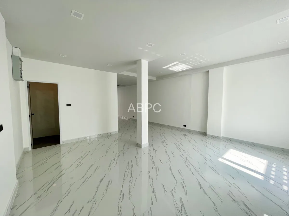 Newly Renovated Townhome 3 Story For Sale photo 4