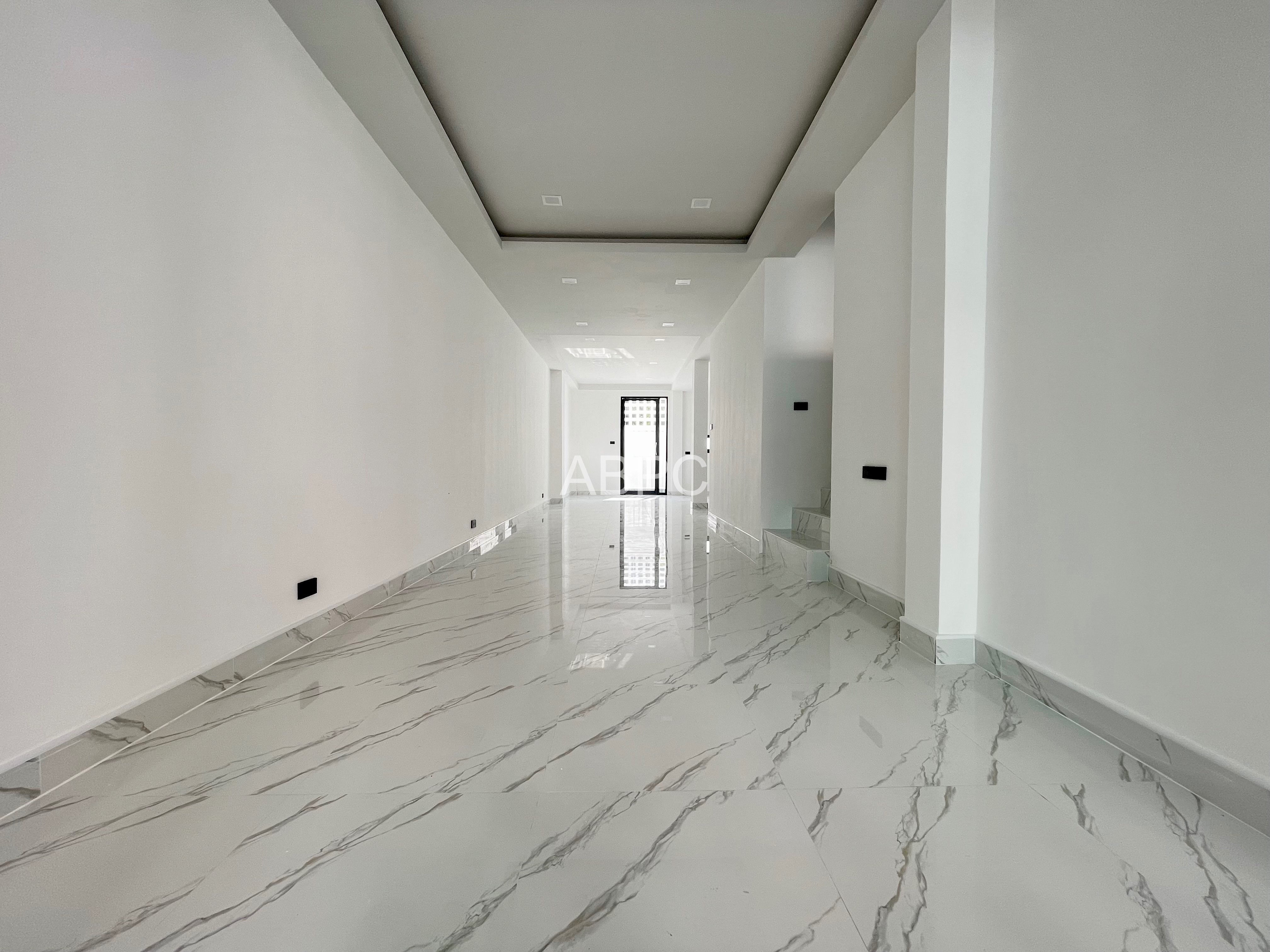 Newly Renovated Townhome 3 Story For Sale photo 7