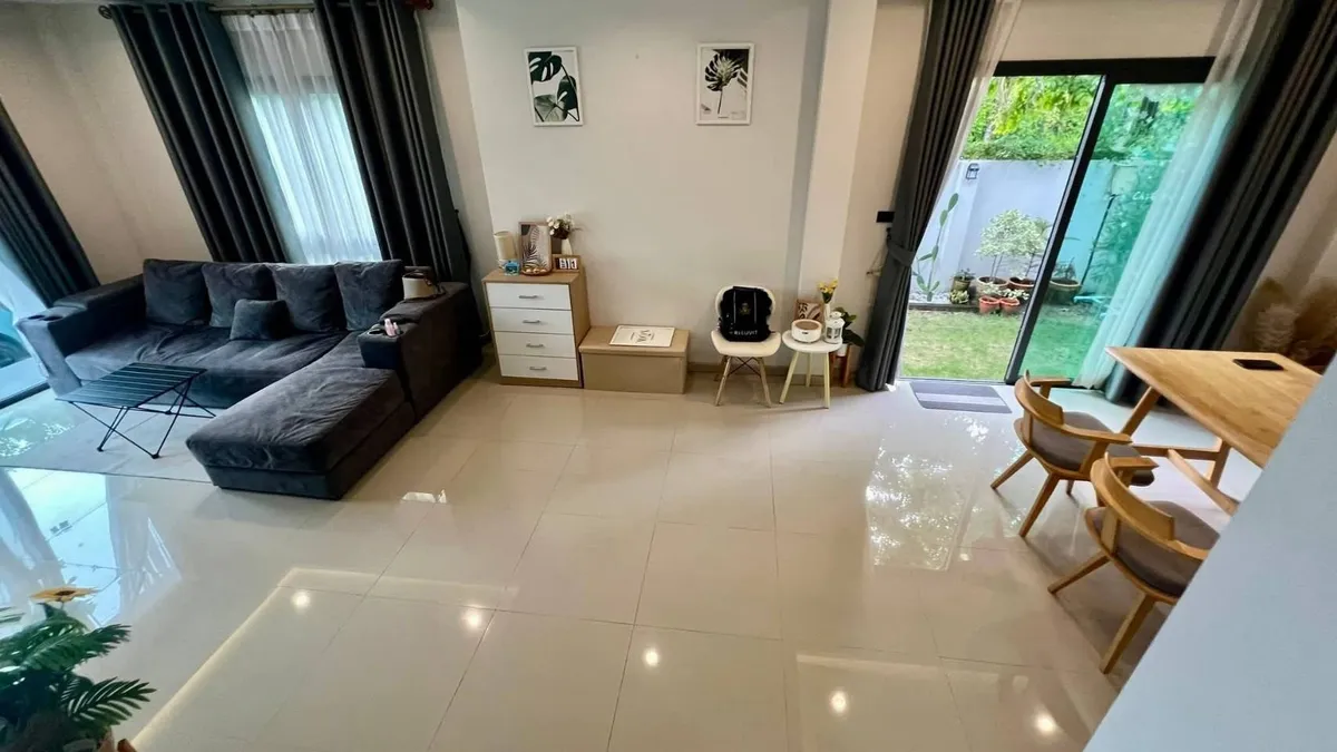 House For Sale photo 13