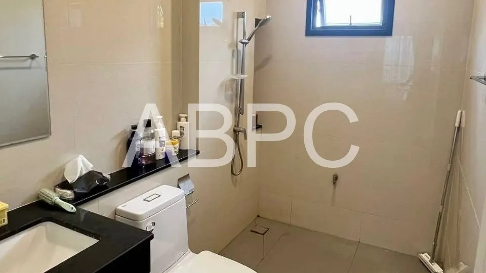 House For Sale photo 8