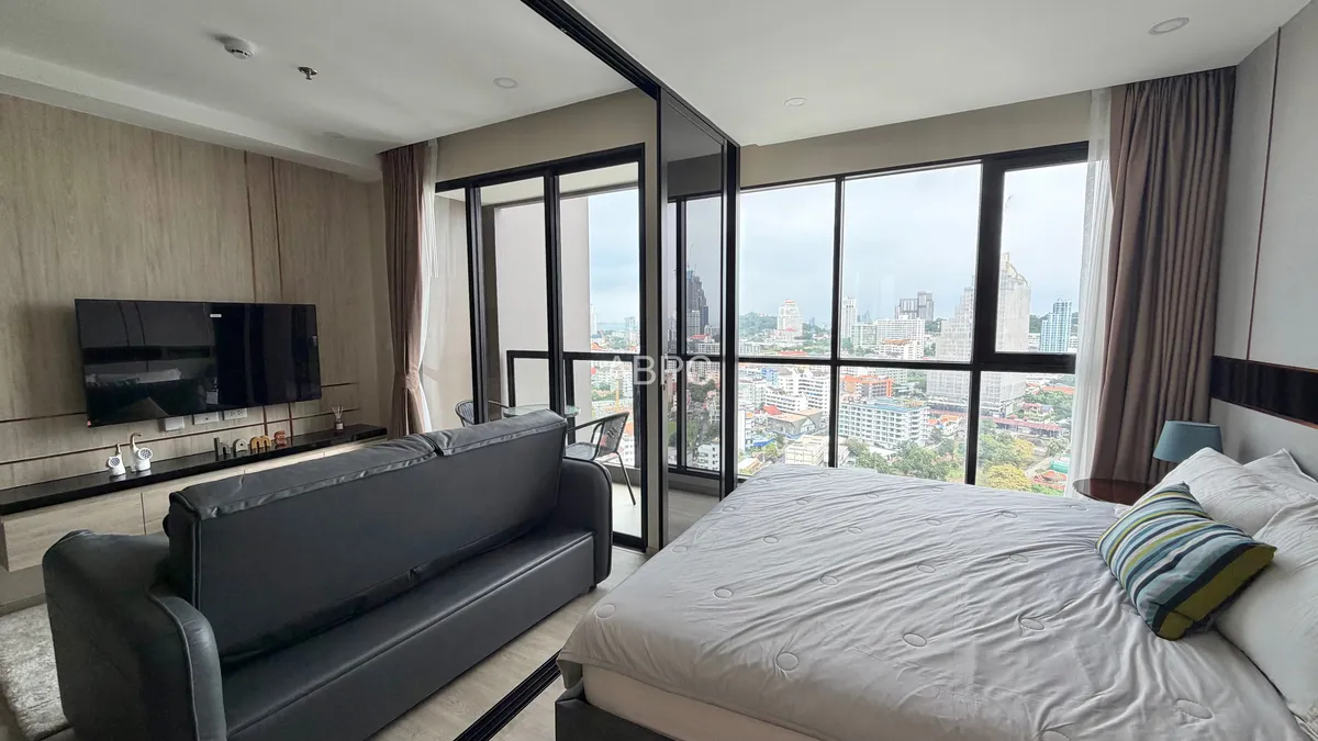 Luxurious One bedroom Condo For Rent In Prahtamnak photo 13
