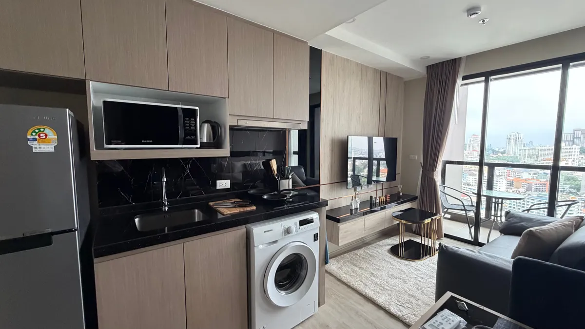 Luxurious One bedroom Condo For Rent In Prahtamnak photo 18