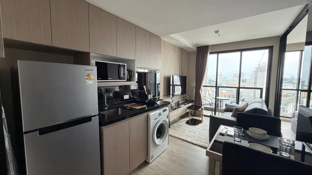 Luxurious One bedroom Condo For Rent In Prahtamnak photo 19
