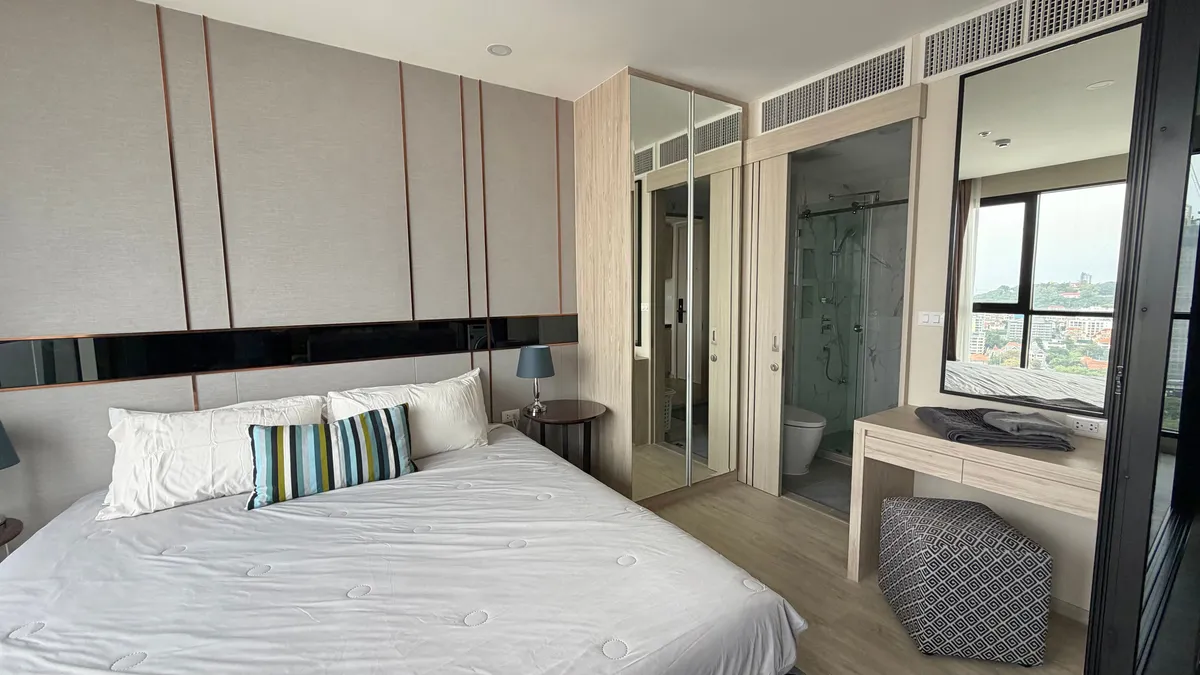 Luxurious One bedroom Condo For Rent In Prahtamnak photo 20