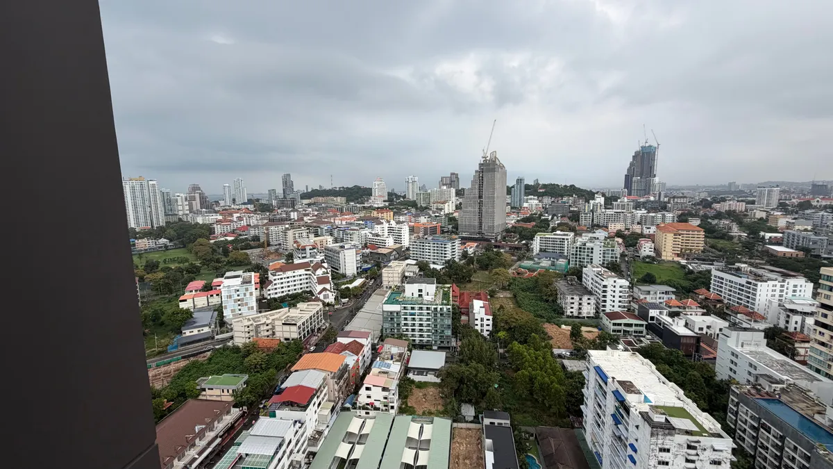 Luxurious One bedroom Condo For Rent In Prahtamnak photo 22