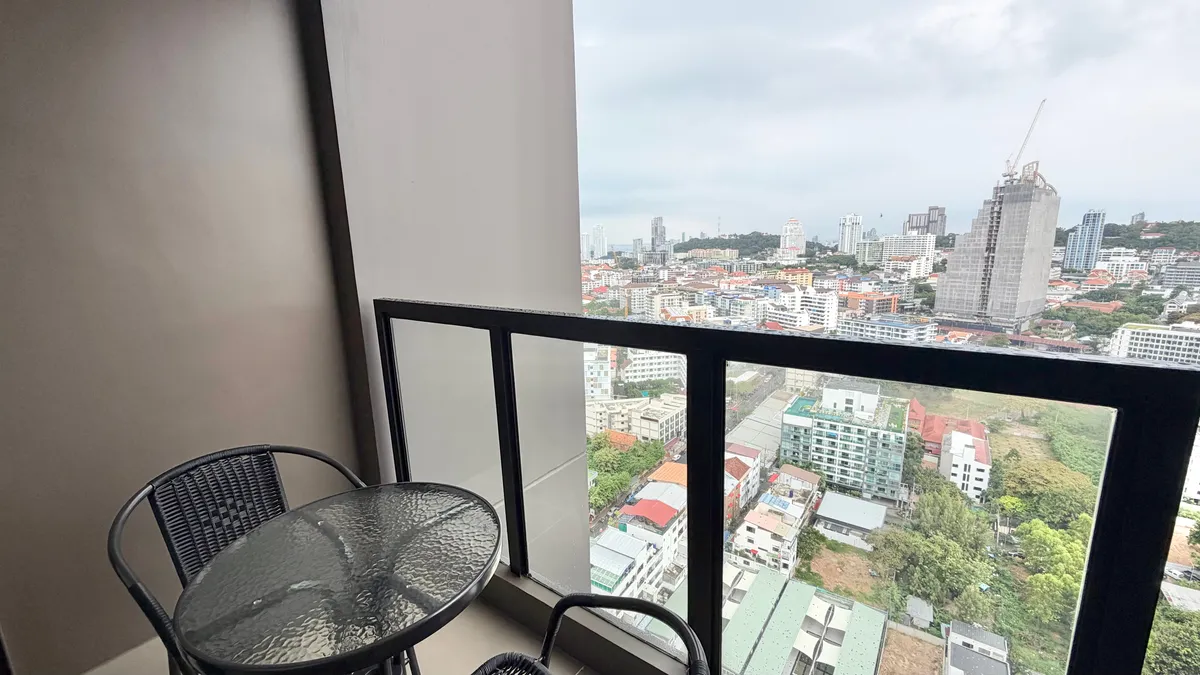 Luxurious One bedroom Condo For Rent In Prahtamnak photo 24