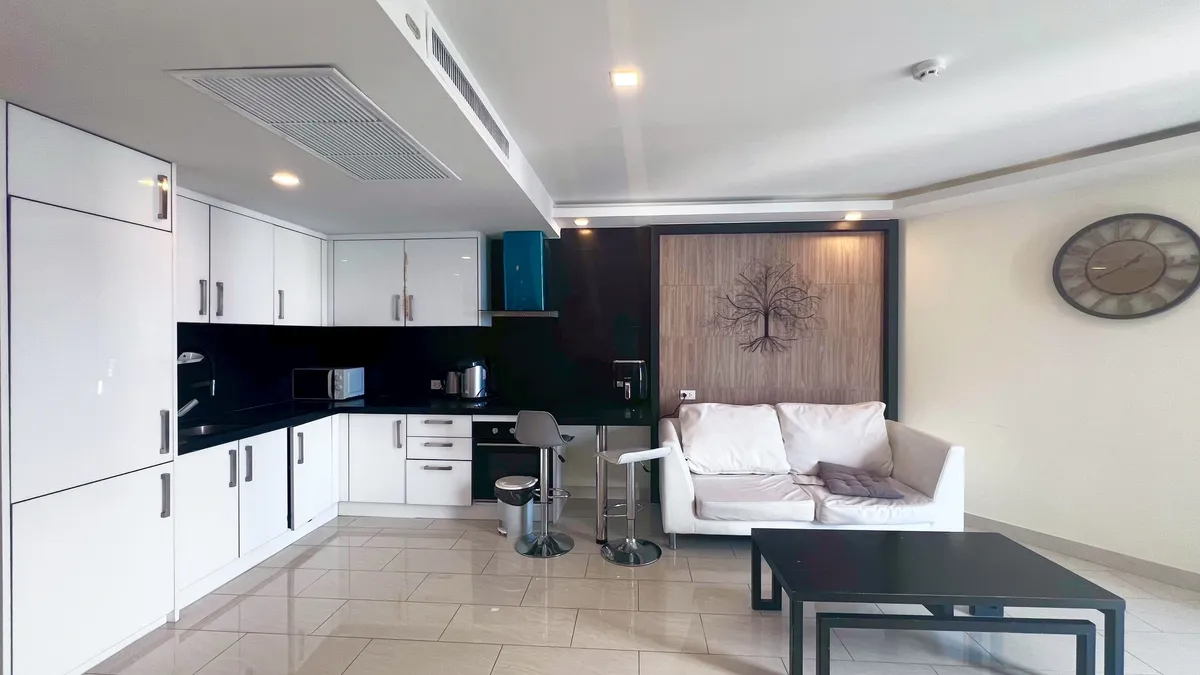 Beautiful Pool View 1 bedroom 1 bathroom (FQ) in Central Pattaya for Sale photo 19