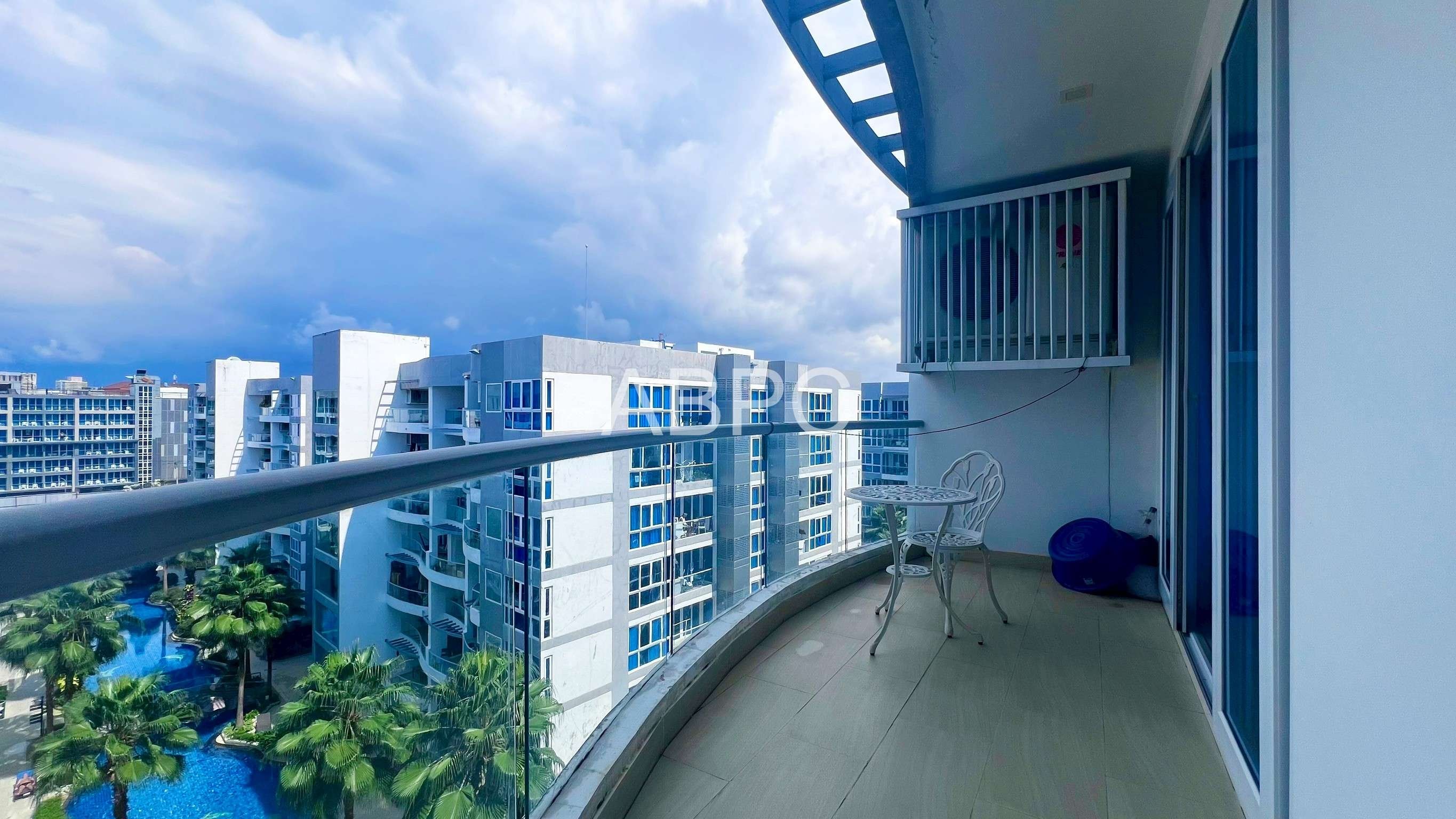 Beautiful Pool View 1 bedroom 1 bathroom (FQ) in Central Pattaya for Sale photo 18