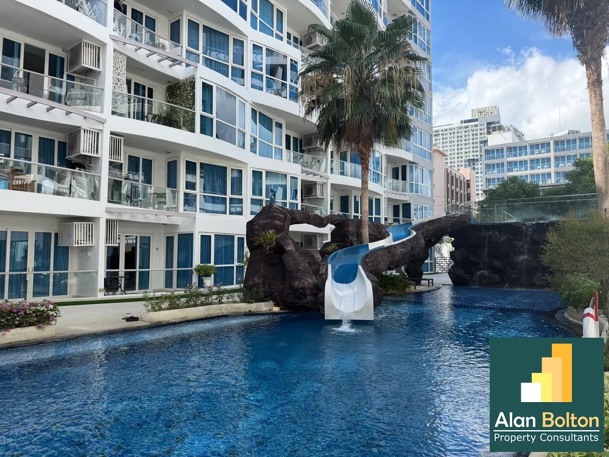 Beautiful Pool View 1 bedroom 1 bathroom (FQ) in Central Pattaya for Sale photo 12