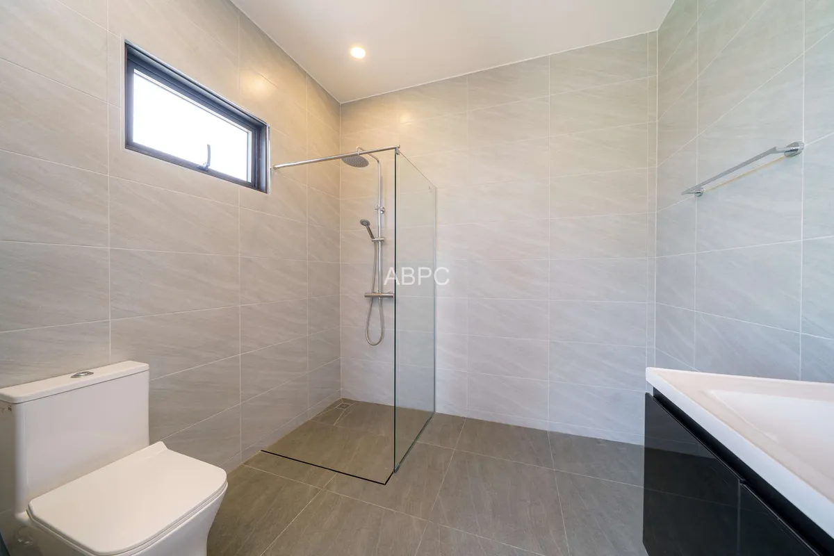 Modern pool villa 4 Bedrooms 3 Bathrooms in Mapprachan photo 7