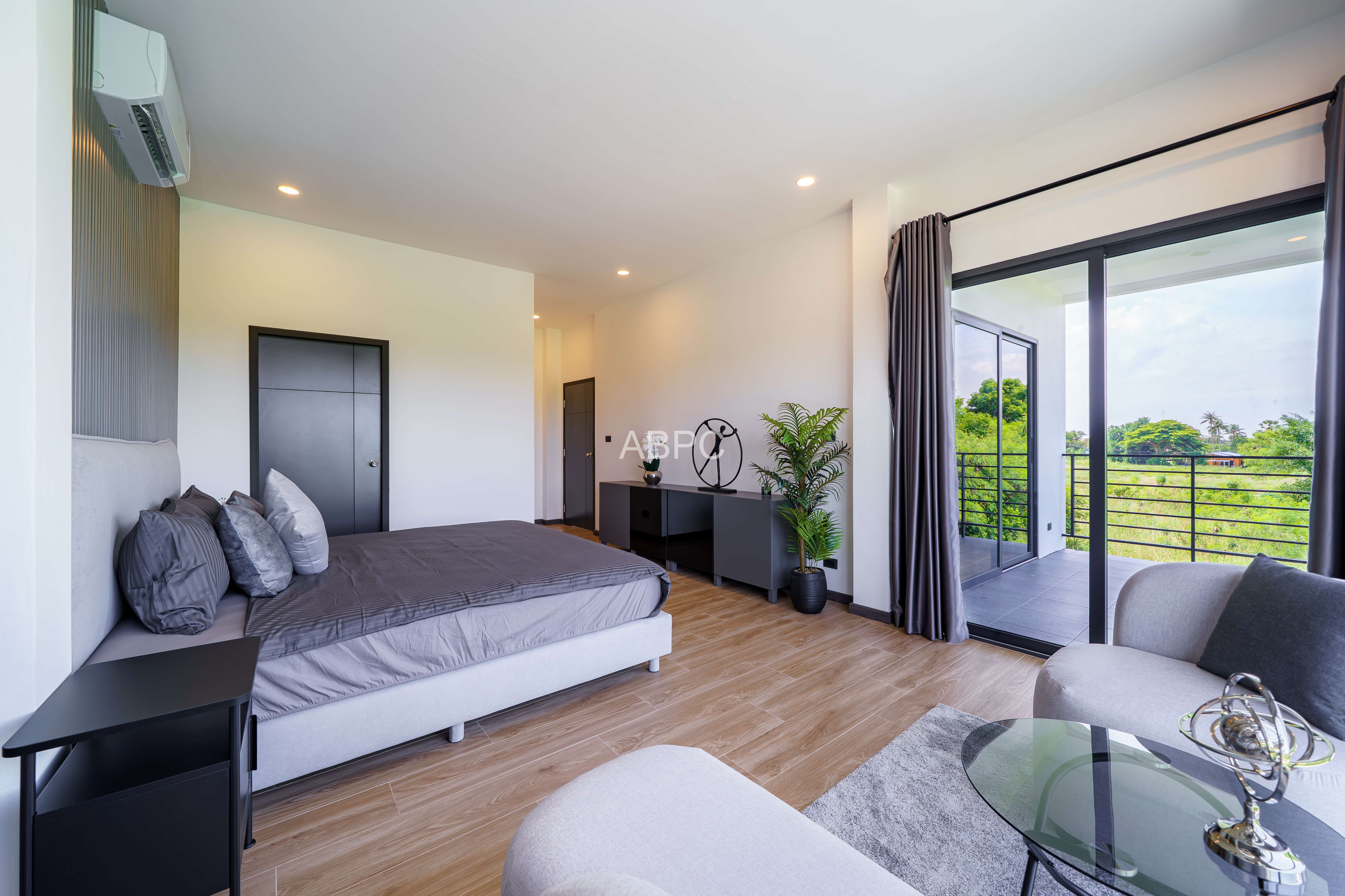 Modern pool villa 4 Bedrooms 3 Bathrooms in Mapprachan photo 44