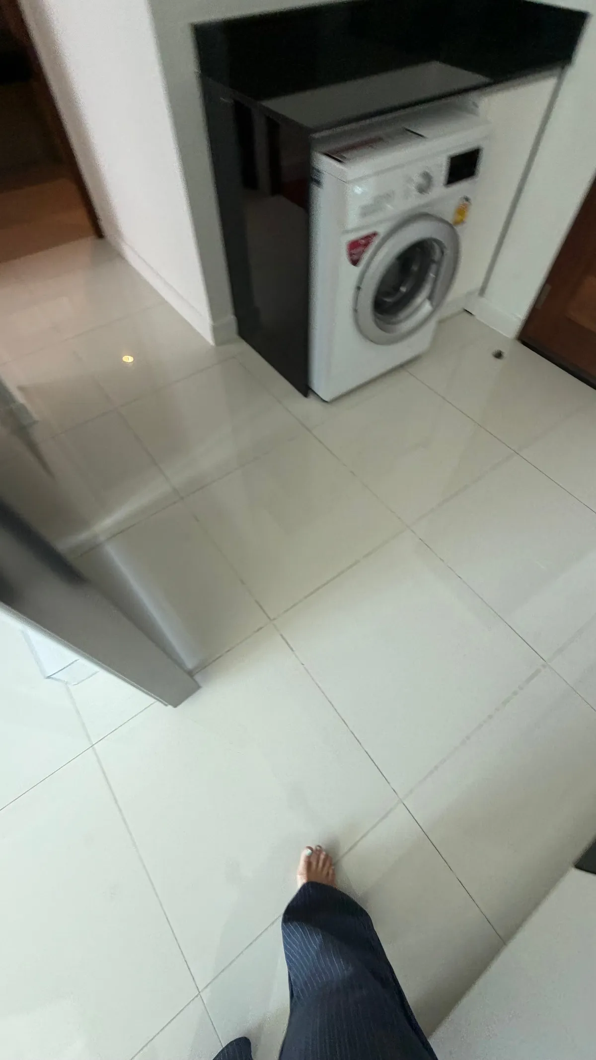On Bath Bus Route 1 Bedroom Condo For Rent In Prahtamnak photo 11