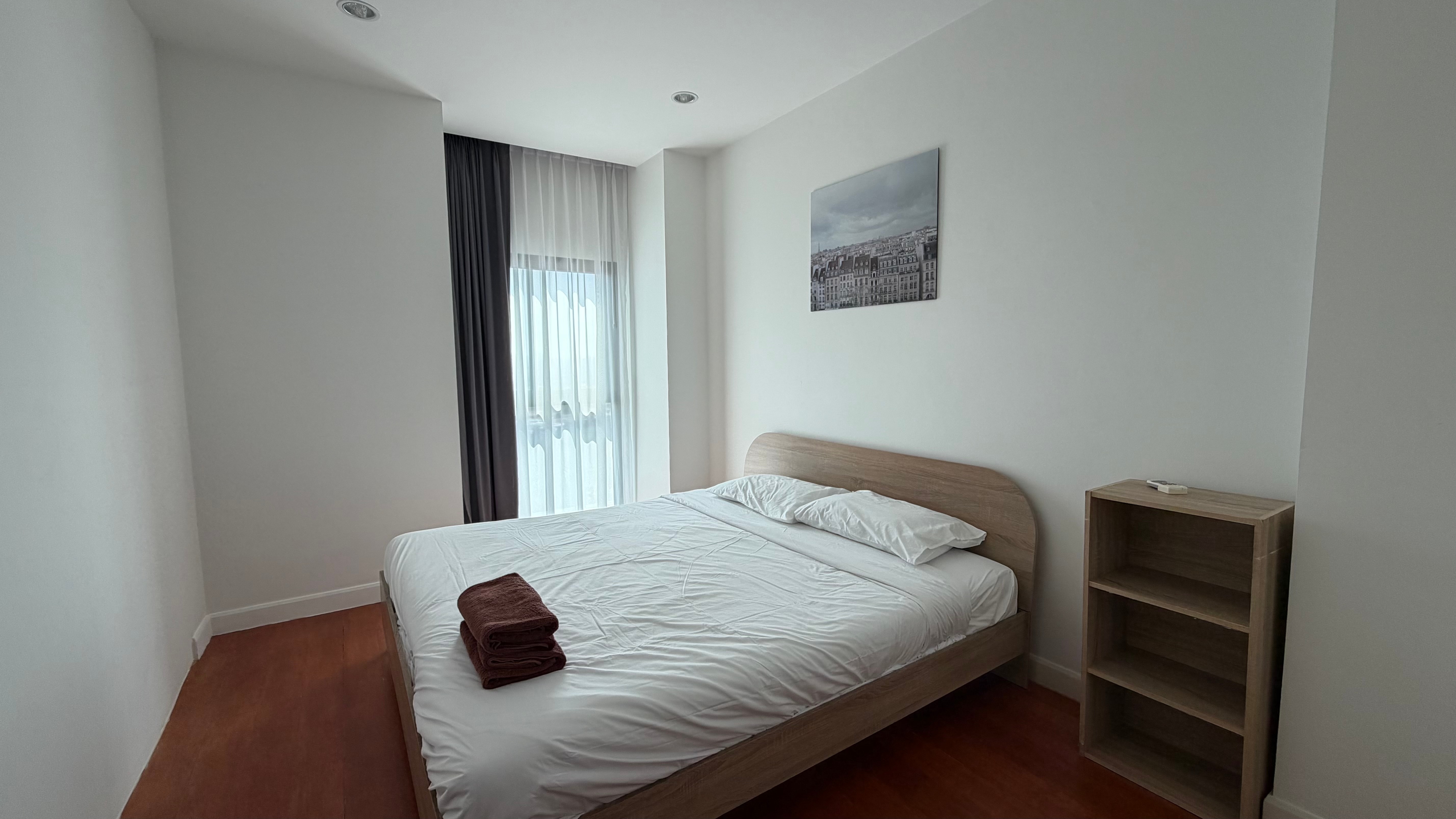 On Bath Bus Route 1 Bedroom Condo For Rent In Prahtamnak photo 11