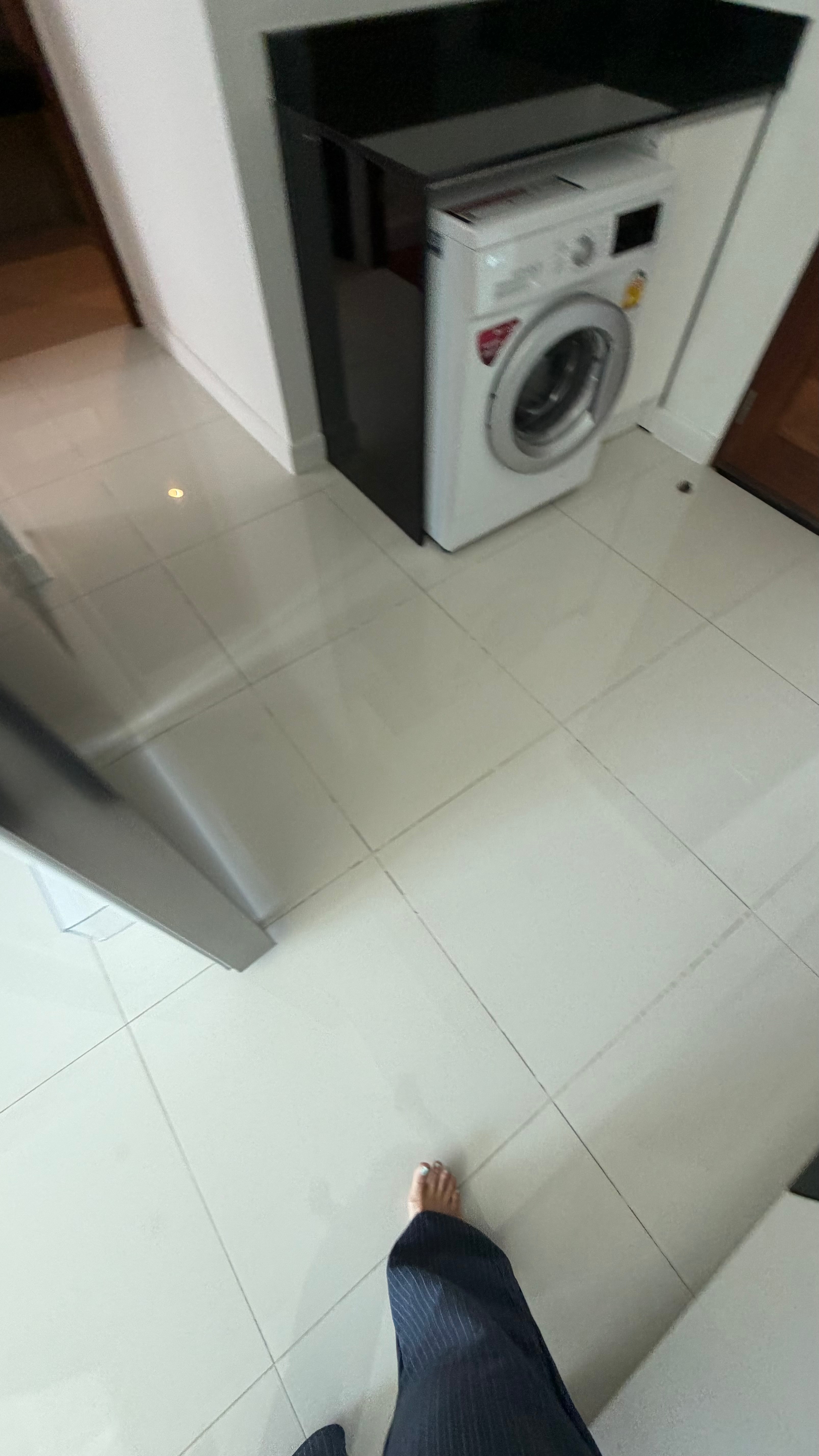 On Bath Bus Route 1 Bedroom Condo For Rent In Prahtamnak photo 12
