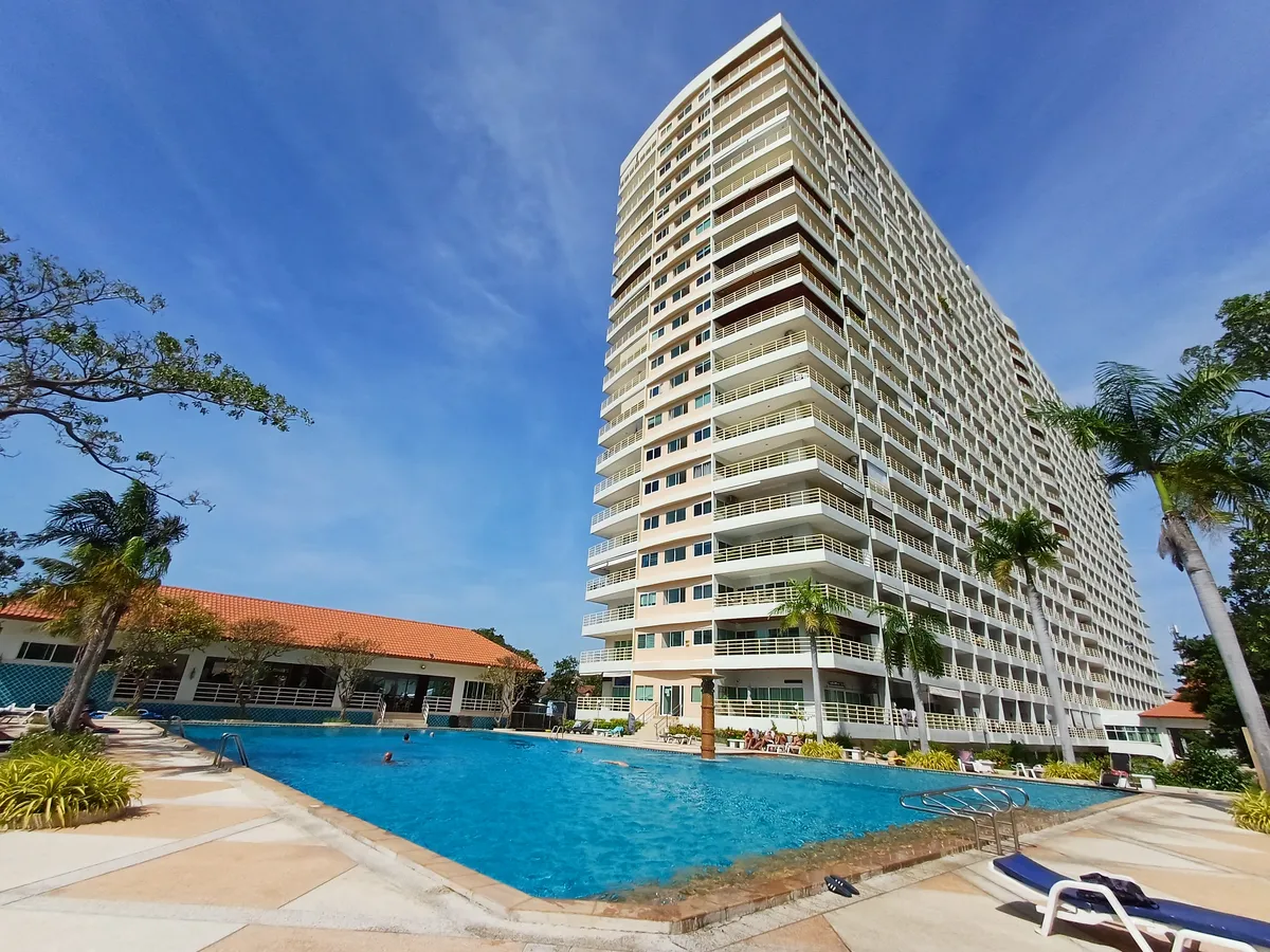 Spacious Sea Views 1 bedroom 1 bathroom in View Talay 5D for Rent