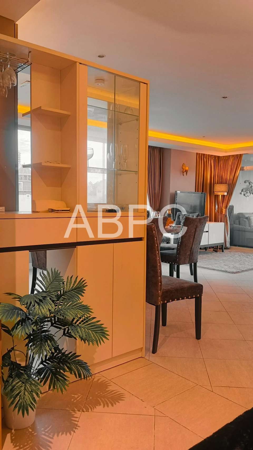 3 Bedroom 3 Bathroom in Pratumnak hill photo 9