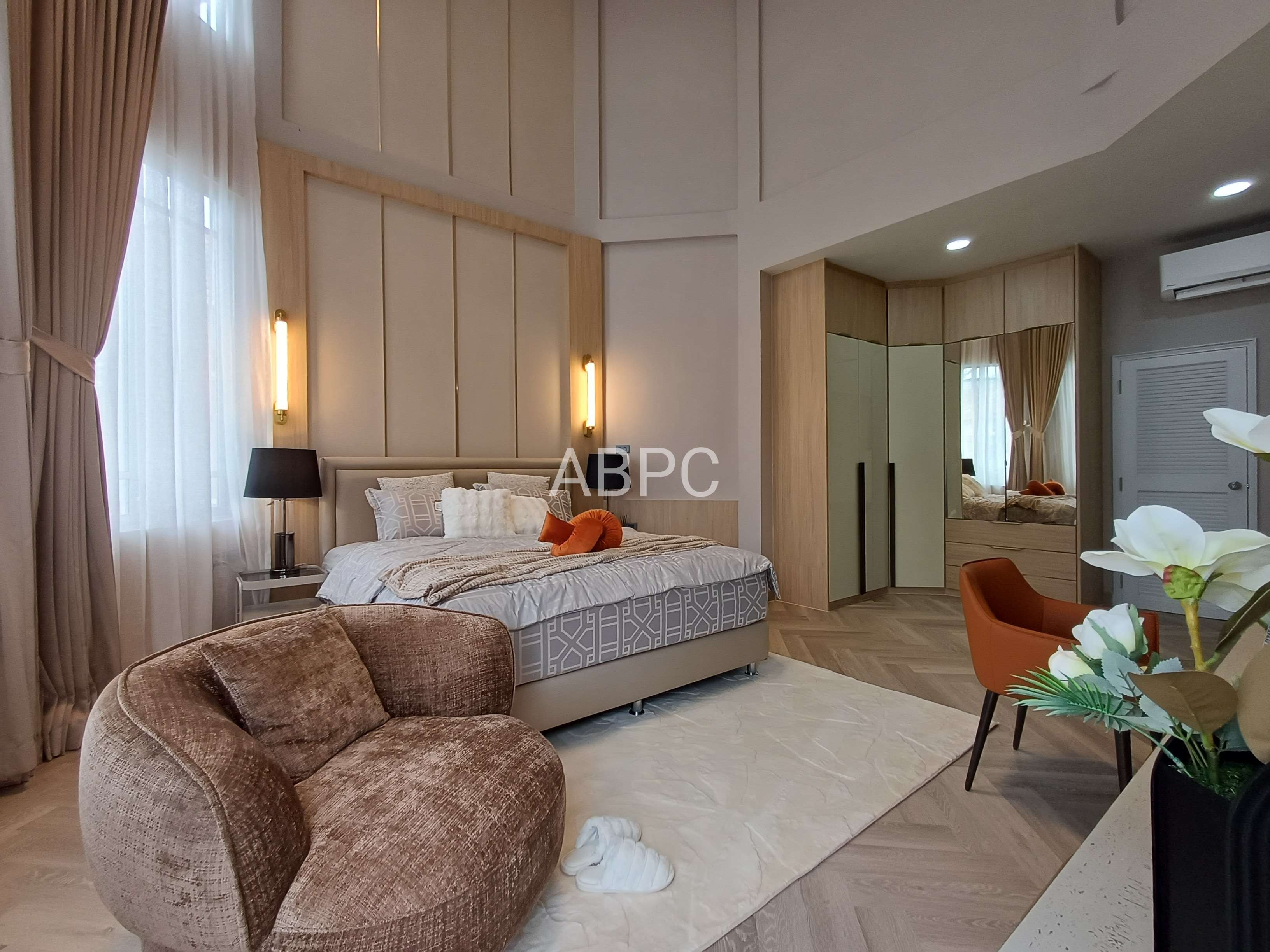 Newly Renovated 2-storey Pool Villa 4 bedroom 3 bathroom in Naklua for Sale photo 18