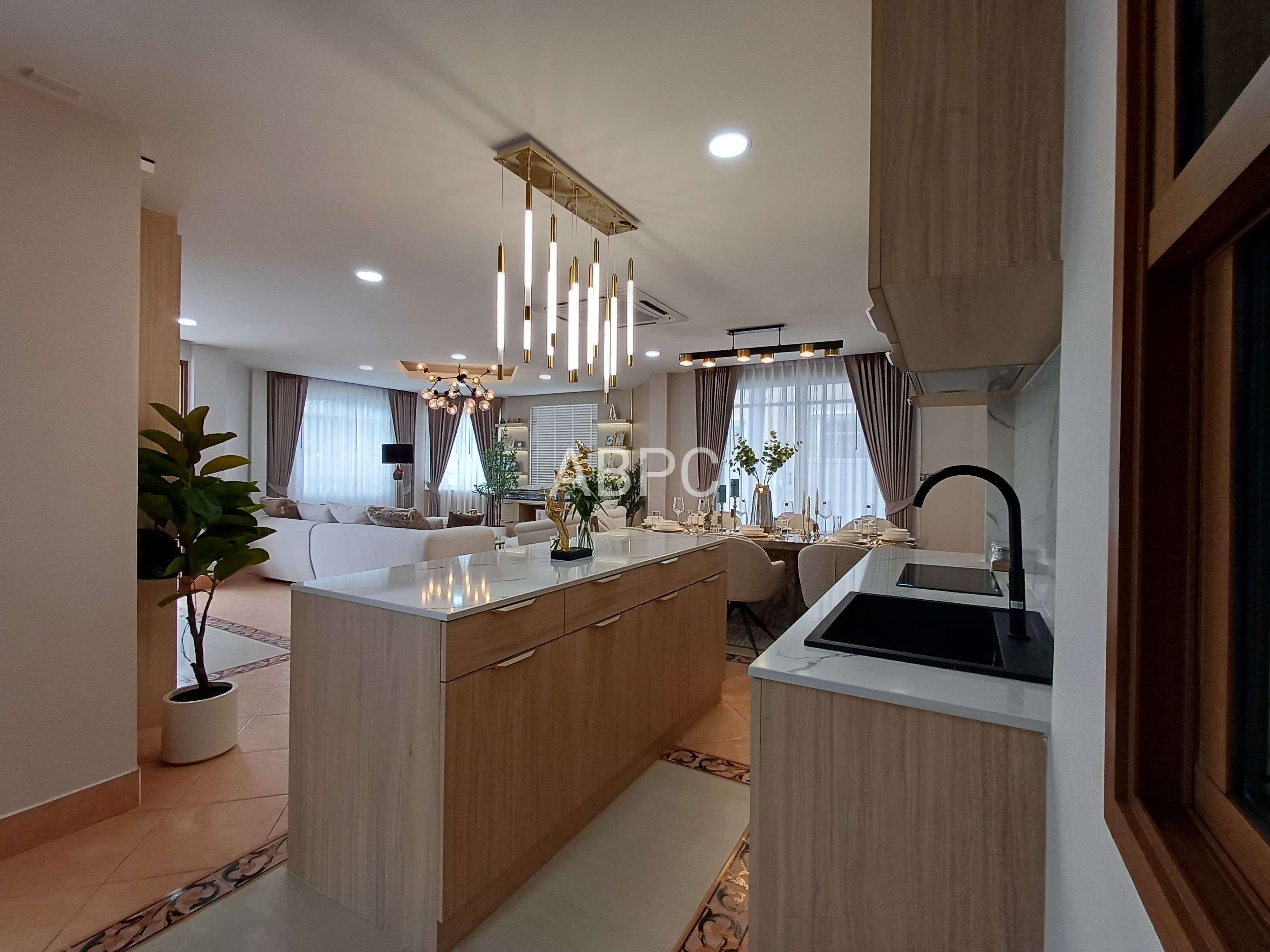 Newly Renovated 2-storey Pool Villa 4 bedroom 3 bathroom in Naklua for Sale photo 13