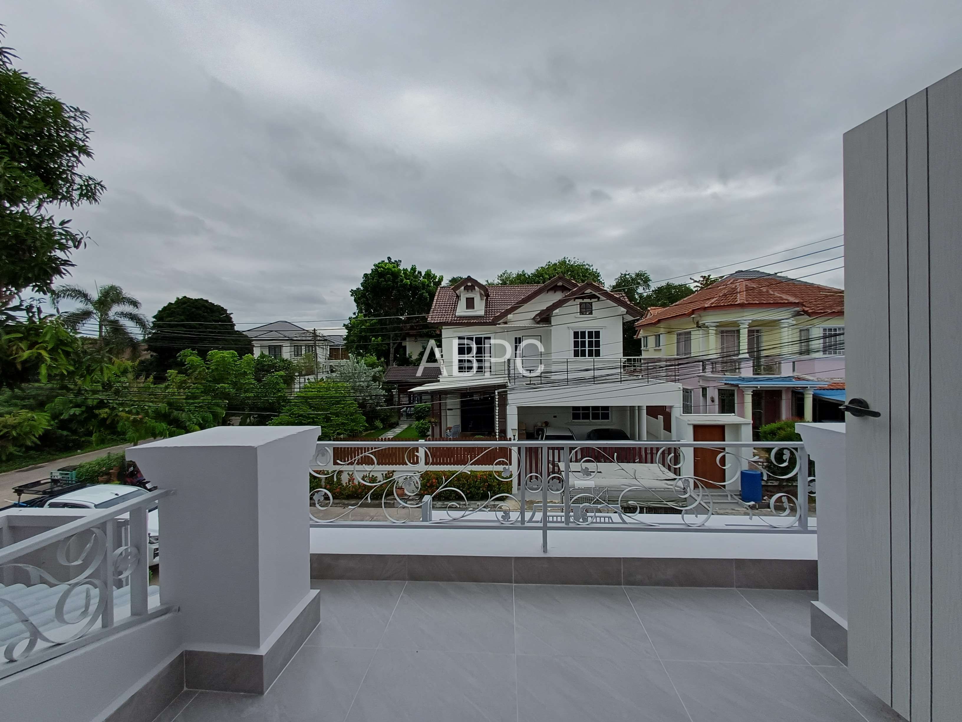 Newly Renovated 2-storey Pool Villa 4 bedroom 3 bathroom in Naklua for Sale photo 17