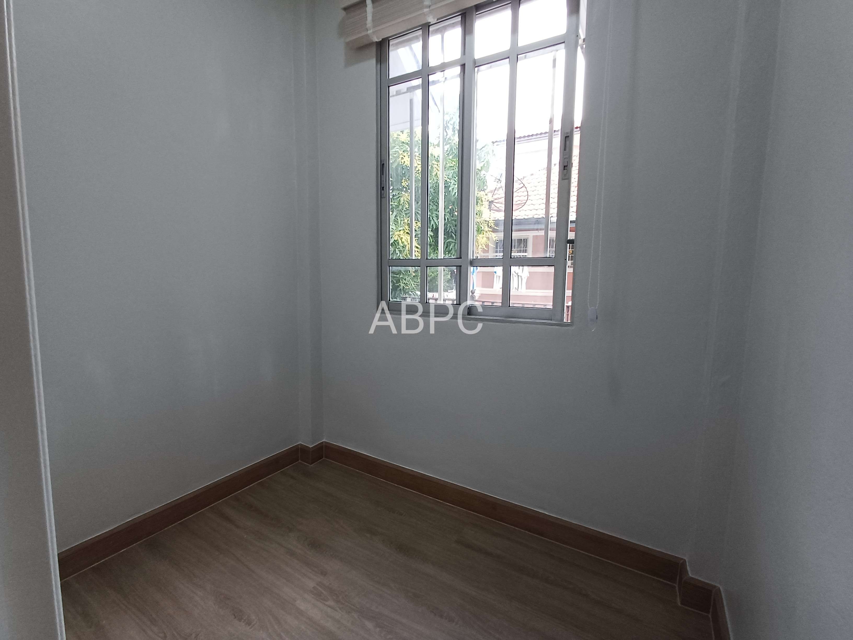 Newly Renovated 2-storey Pool Villa 4 bedroom 3 bathroom in Naklua for Sale photo 22