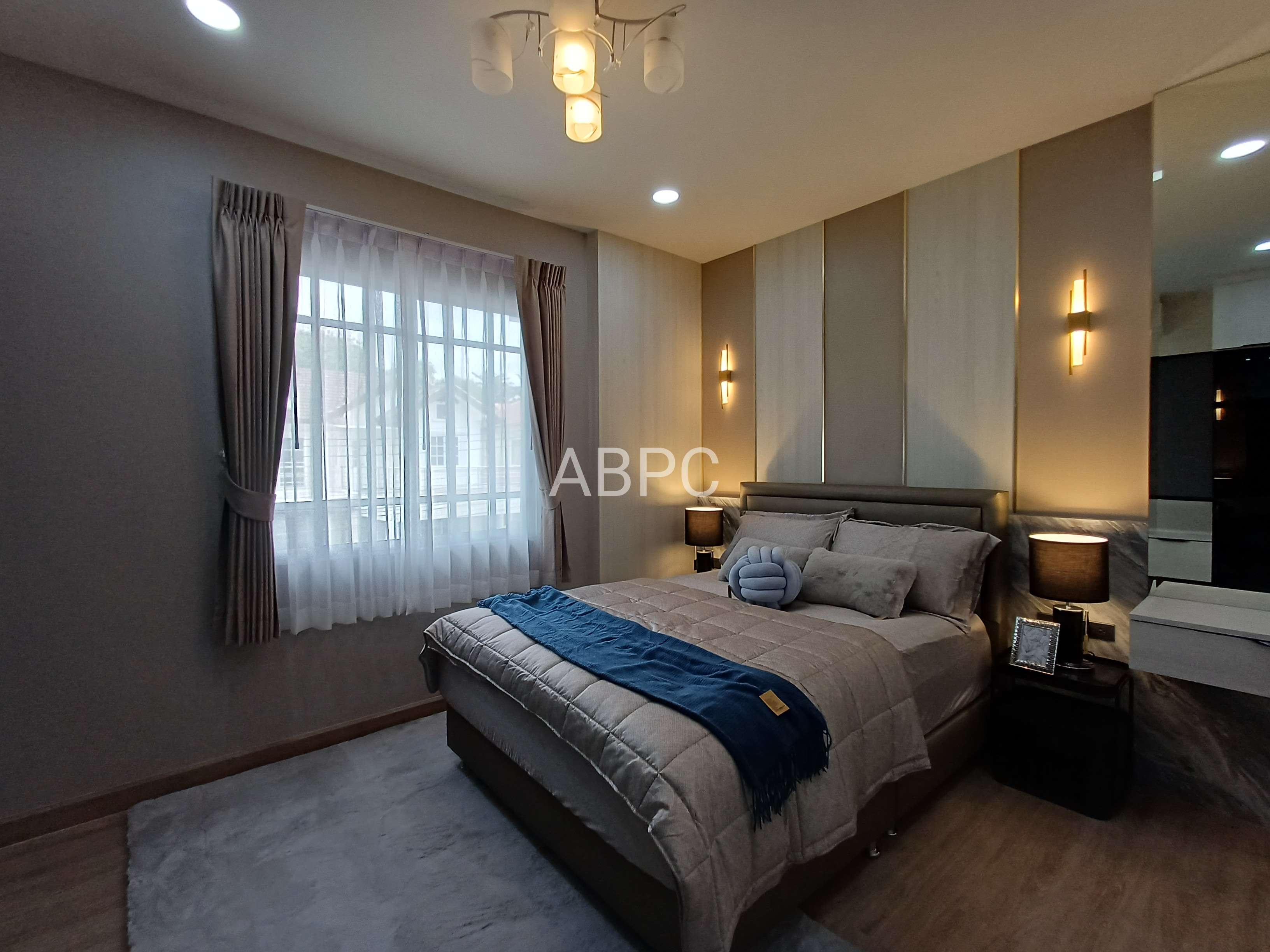 Newly Renovated 2-storey Pool Villa 4 bedroom 3 bathroom in Naklua for Sale photo 4