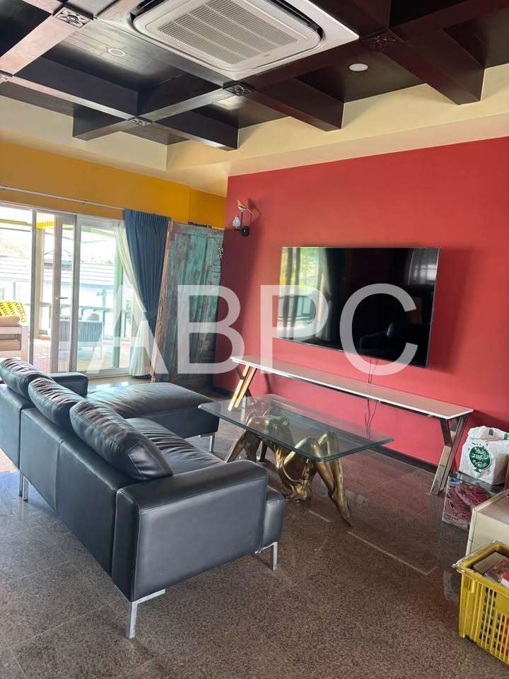 Beautiful 3-Bedroom Pool Villa with Lake View — Pet Friendly ! photo 7