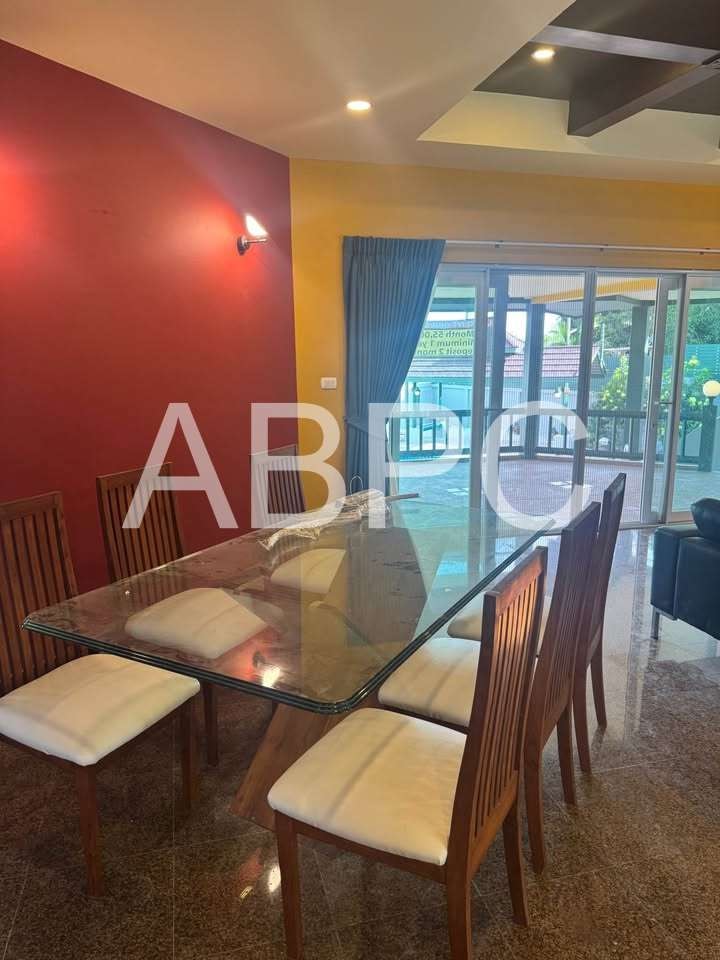 Beautiful 3-Bedroom Pool Villa with Lake View — Pet Friendly ! photo 6