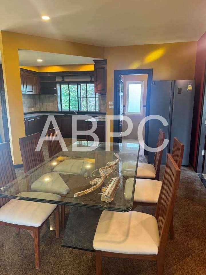 Beautiful 3-Bedroom Pool Villa with Lake View — Pet Friendly ! photo 4