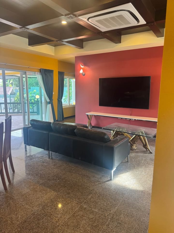 Beautiful 3-Bedroom Pool Villa with Lake View — Pet Friendly ! photo 17
