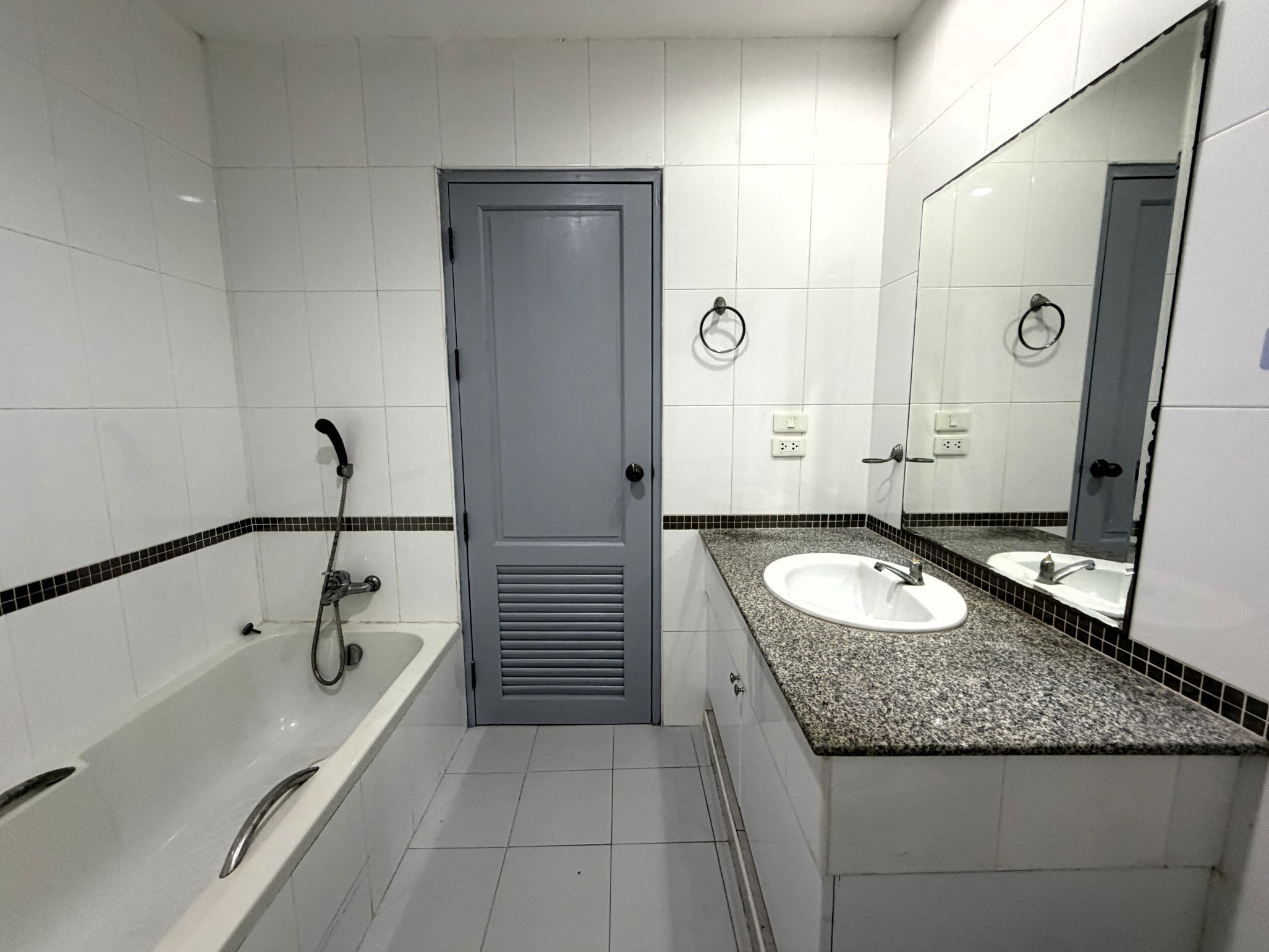 Well Presented Studio For Sale and Rent in Tepprasit photo 30