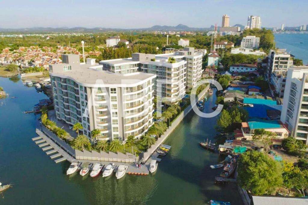 Water View Studio Condo in Na Jomtien