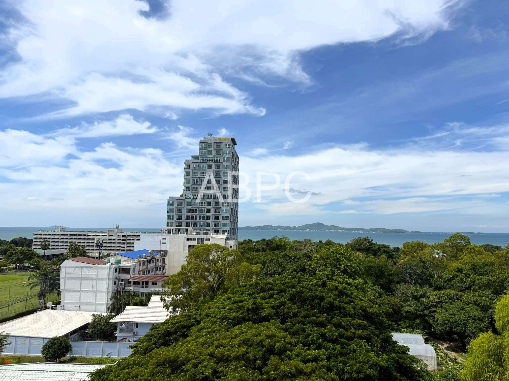 Studio Condo For Sale and Rent Near Beach photo 11