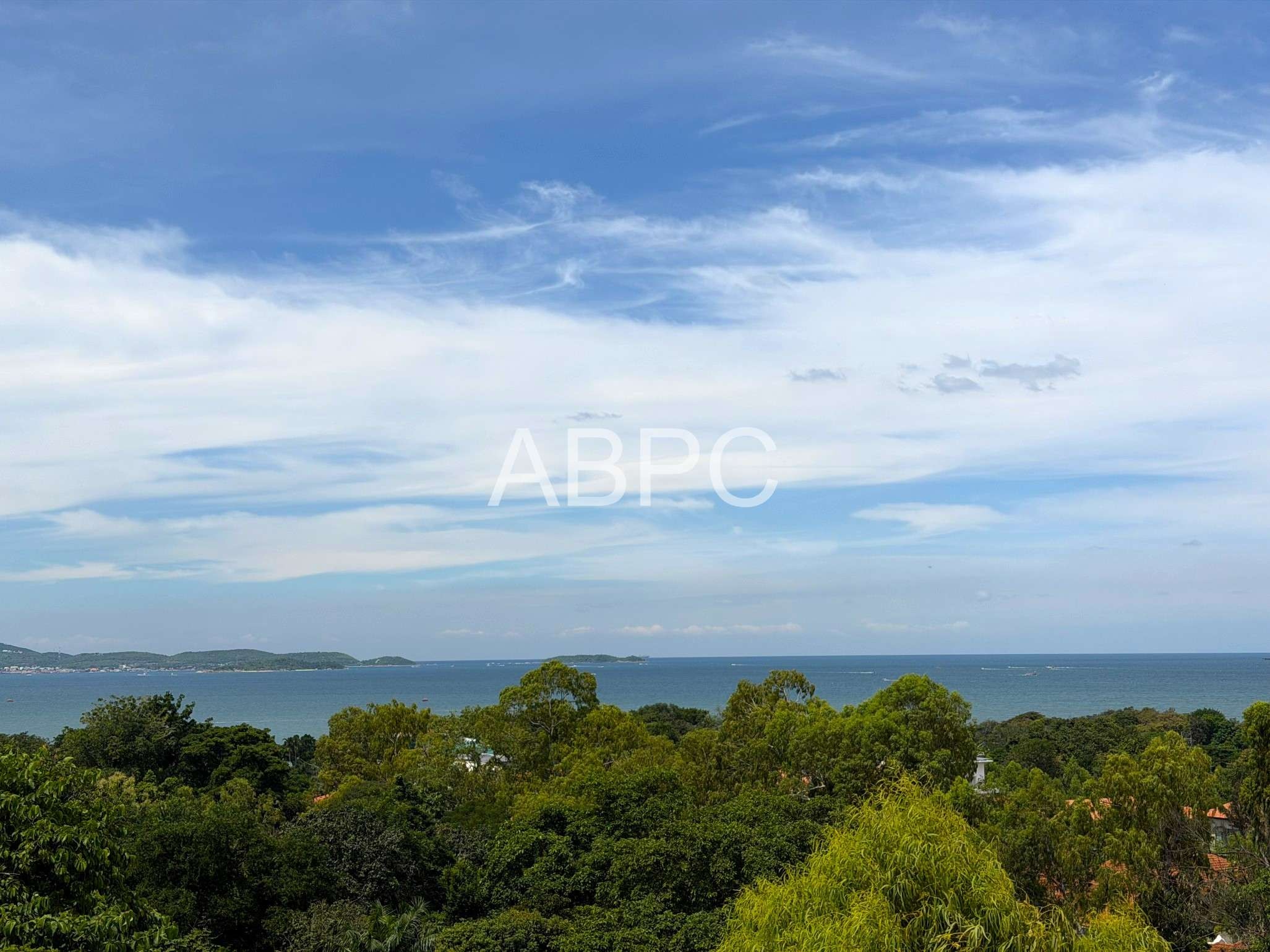 Studio Condo For Sale and Rent Near Beach photo 7