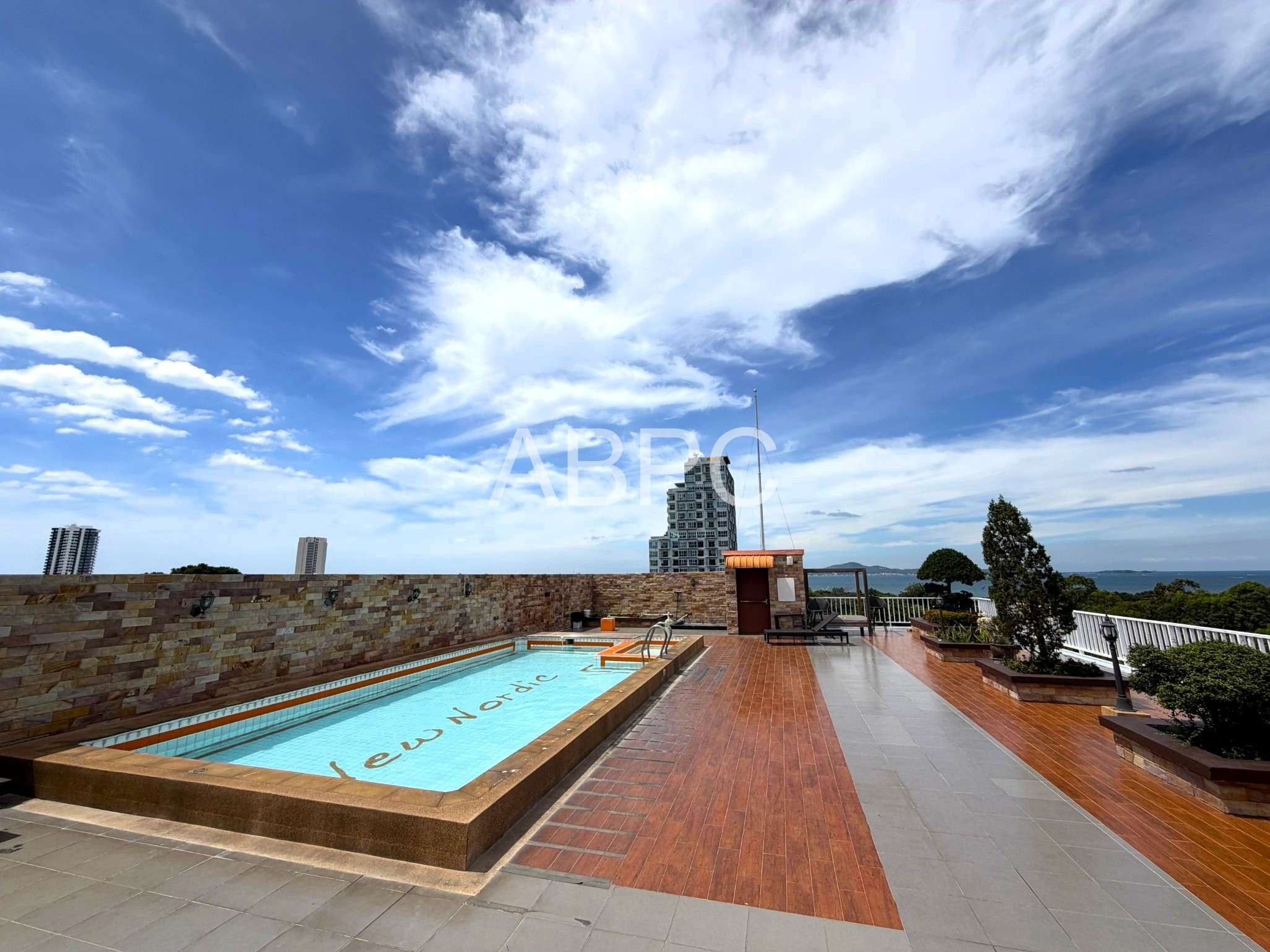 Studio Condo For Sale and Rent Near Beach photo 6