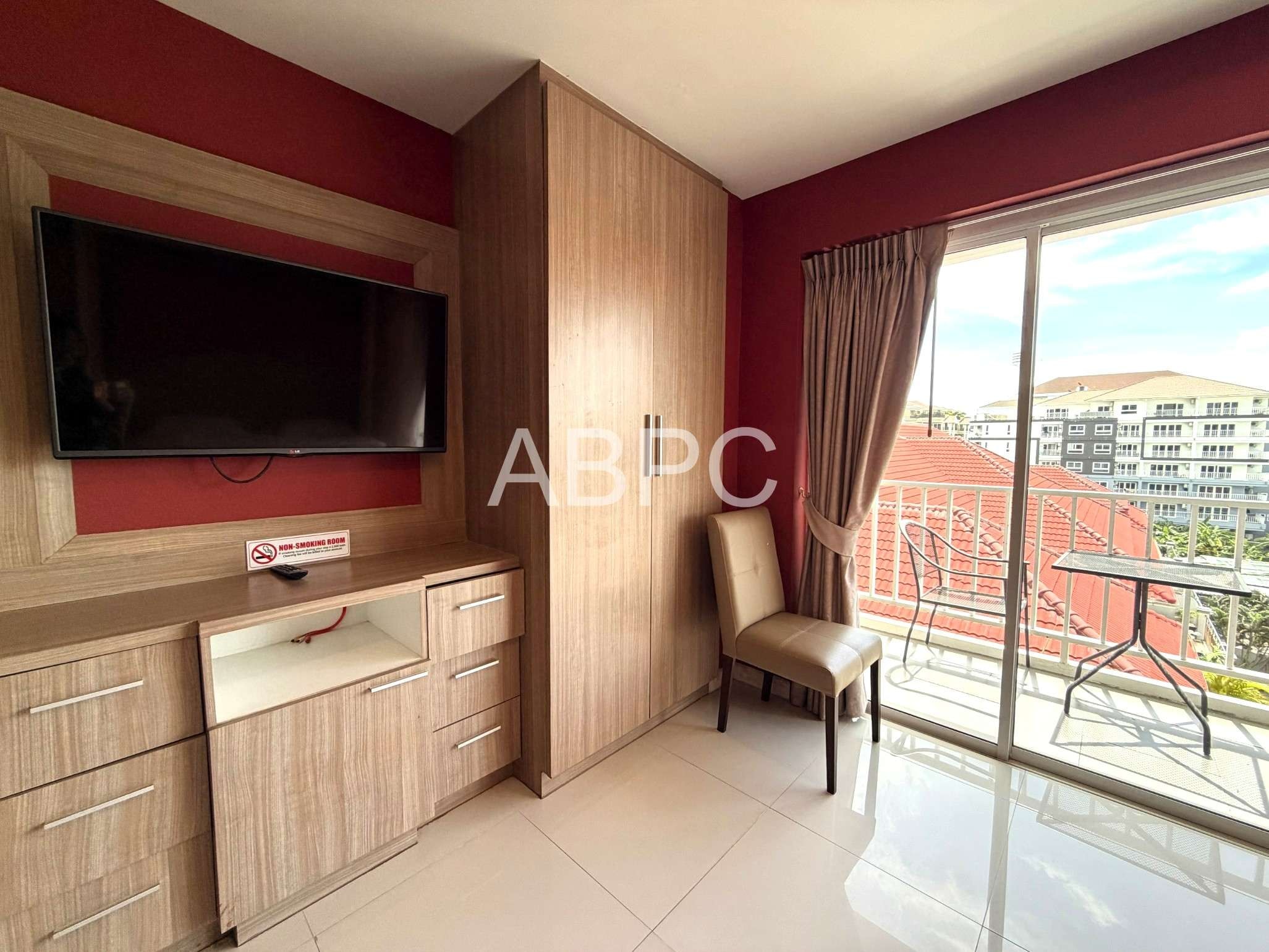 Studio Condo For Sale and Rent Near Beach photo 10