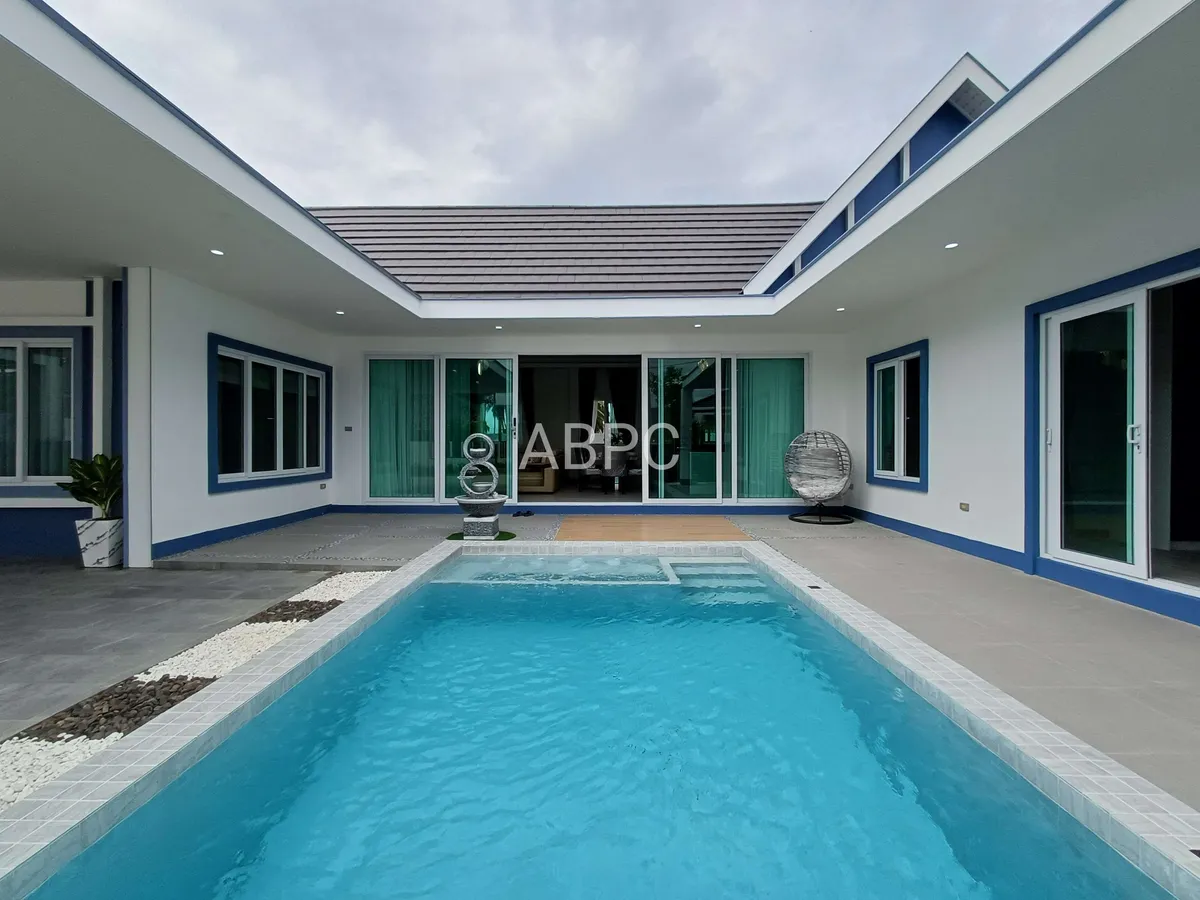 Brand New Pool Villa 5 bedrooms 5 bathrooms in Mabprachan-Pong for Sale