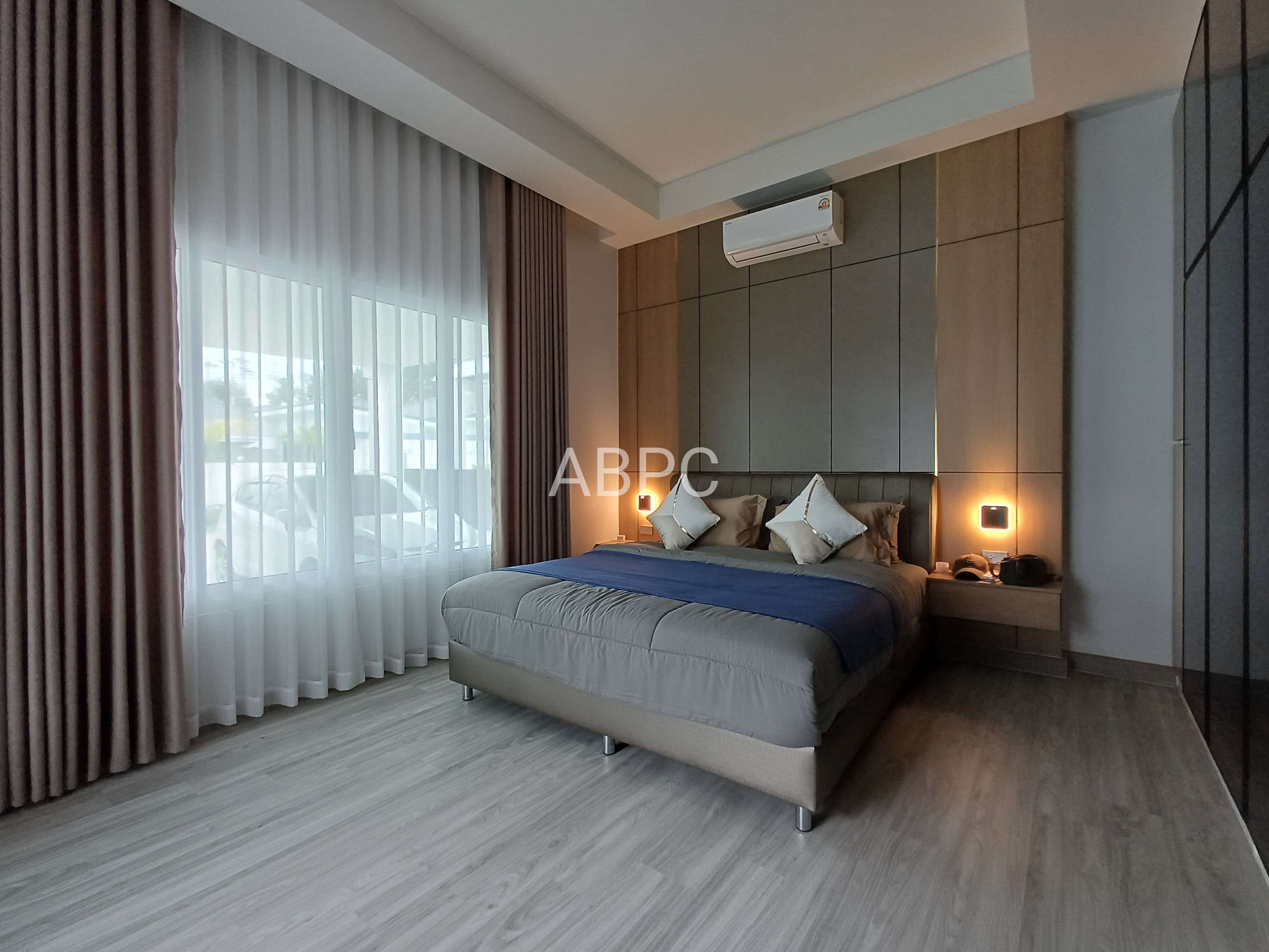 Brand New Pool Villa 5 bedrooms 5 bathrooms in Mabprachan-Pong for Sale photo 15