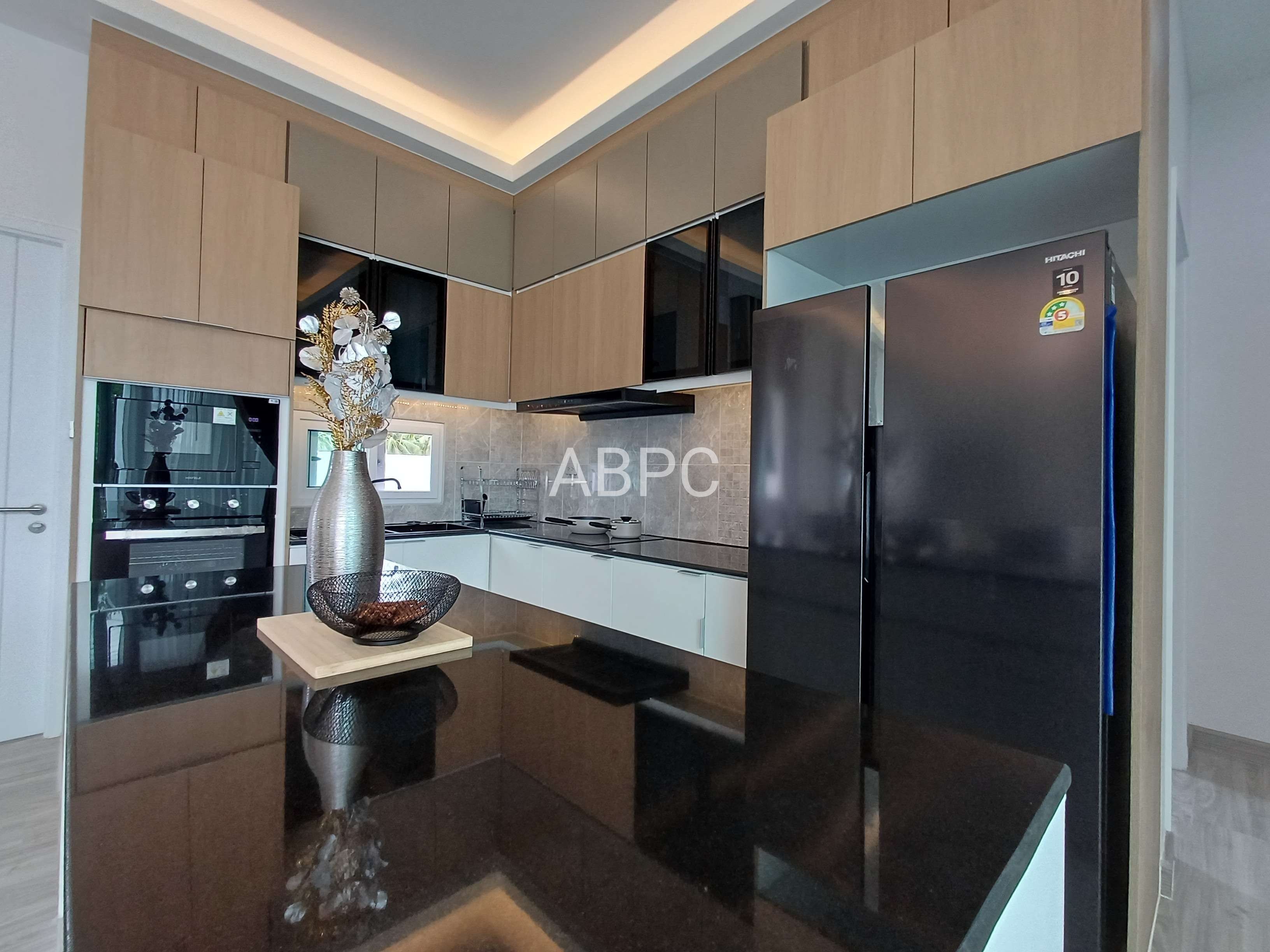 Brand New Pool Villa 5 bedrooms 5 bathrooms in Mabprachan-Pong for Sale photo 10