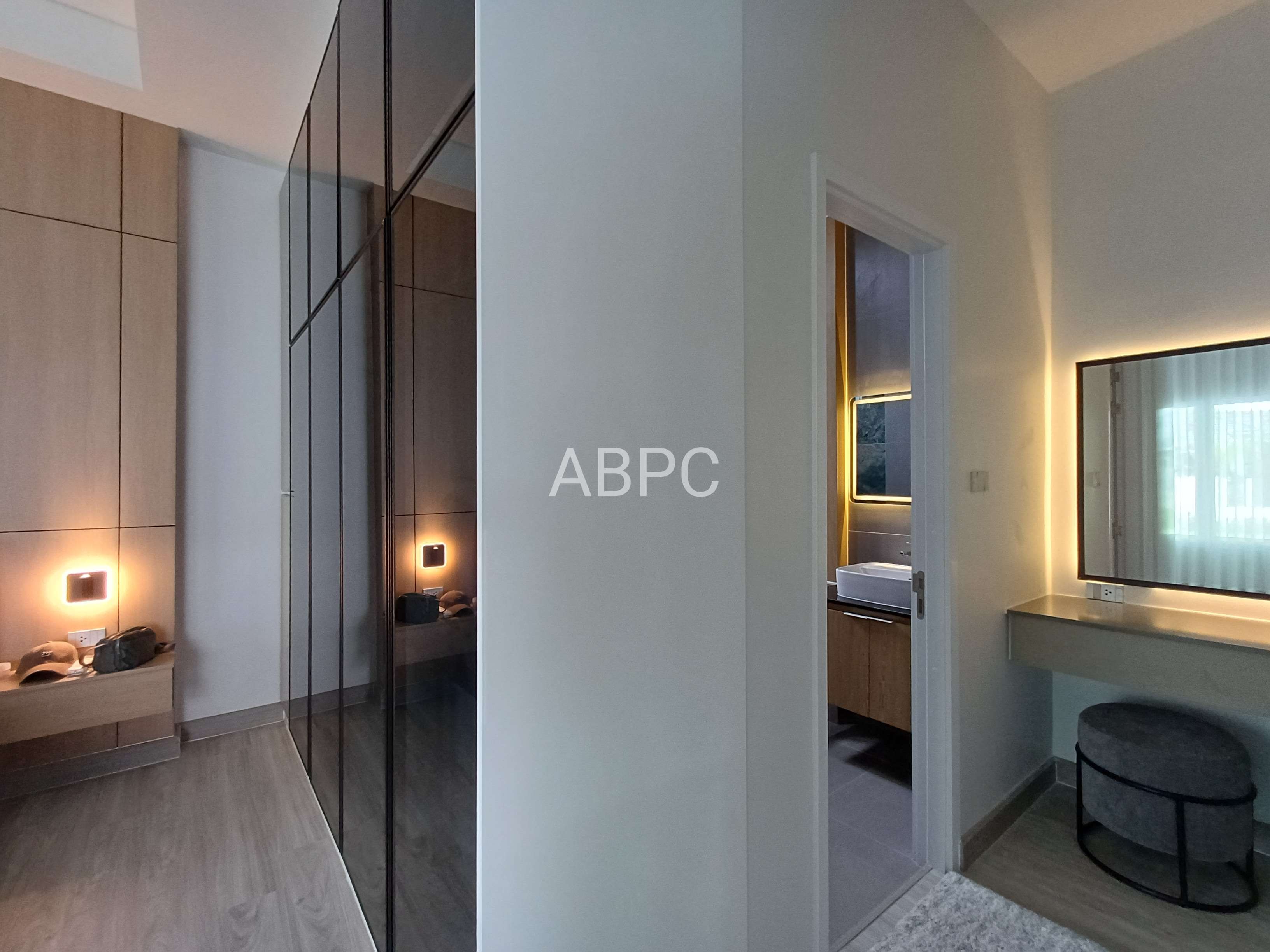 Brand New Pool Villa 5 bedrooms 5 bathrooms in Mabprachan-Pong for Sale photo 16