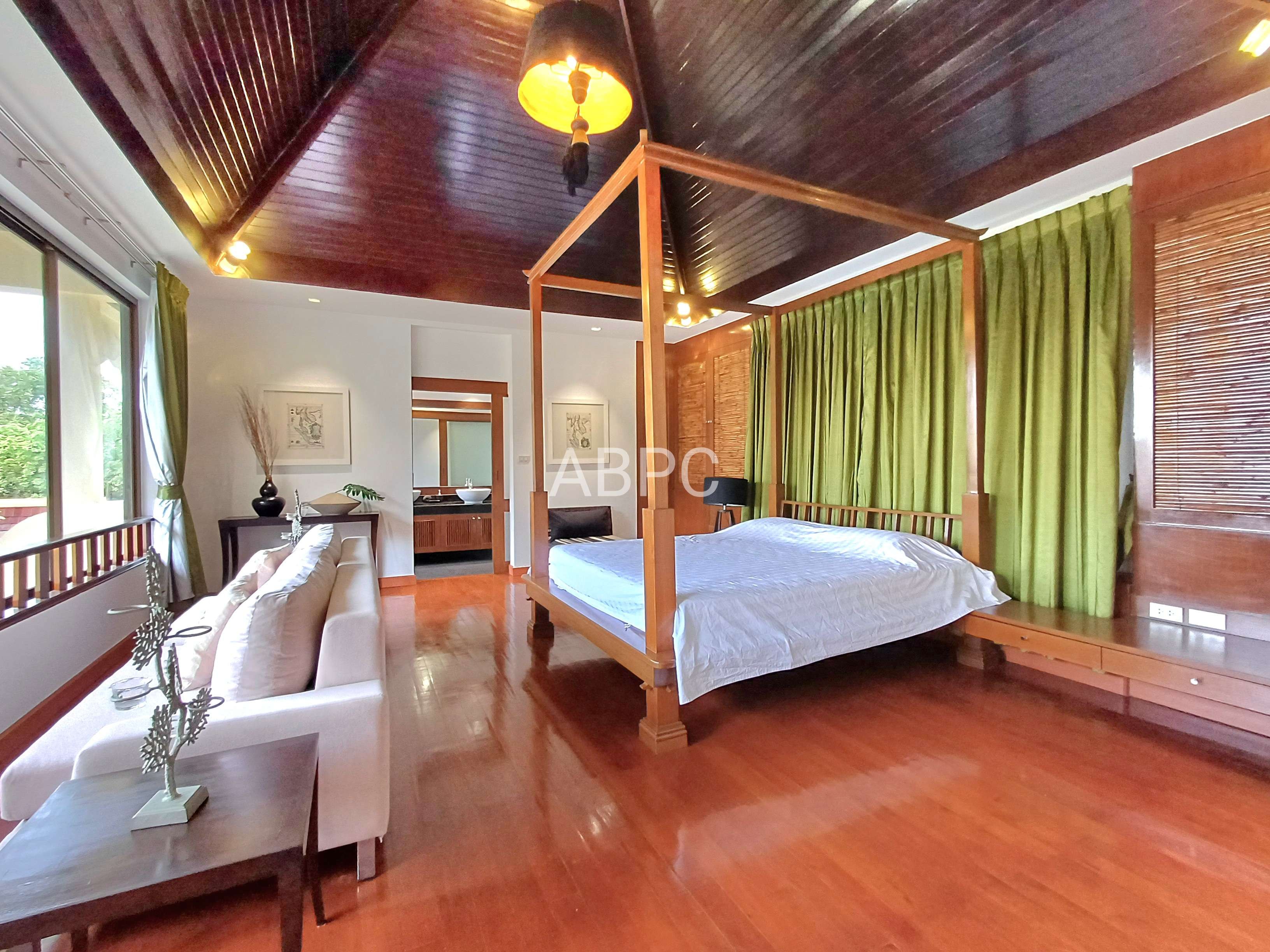 Stunning Luxury Pool Villa 5 bedrooms 5 bathrooms in East Pattaya for Sale/Rent photo 20