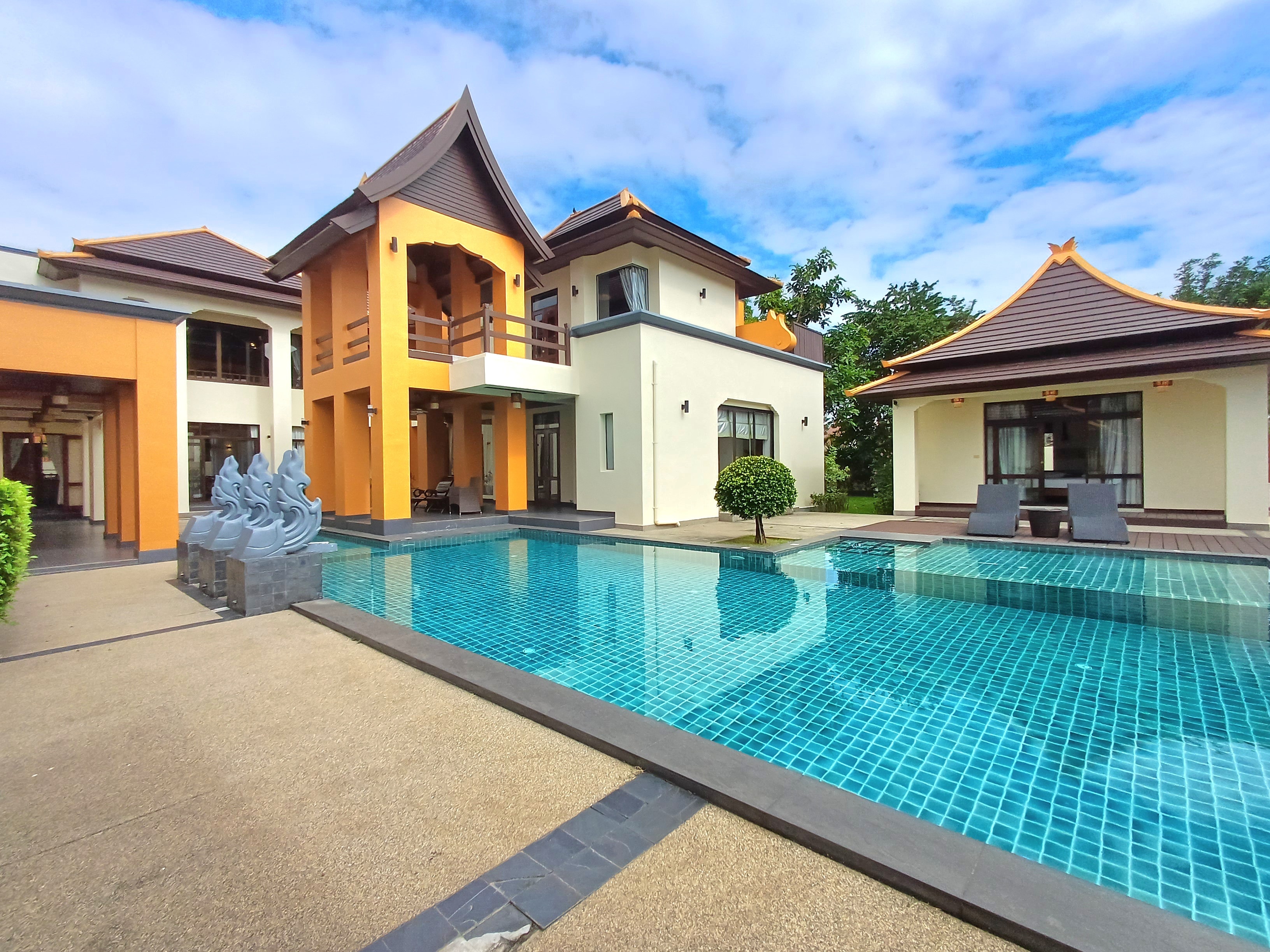 Stunning Luxury Pool Villa 5 bedrooms 5 bathrooms in East Pattaya for Sale/Rent photo 22