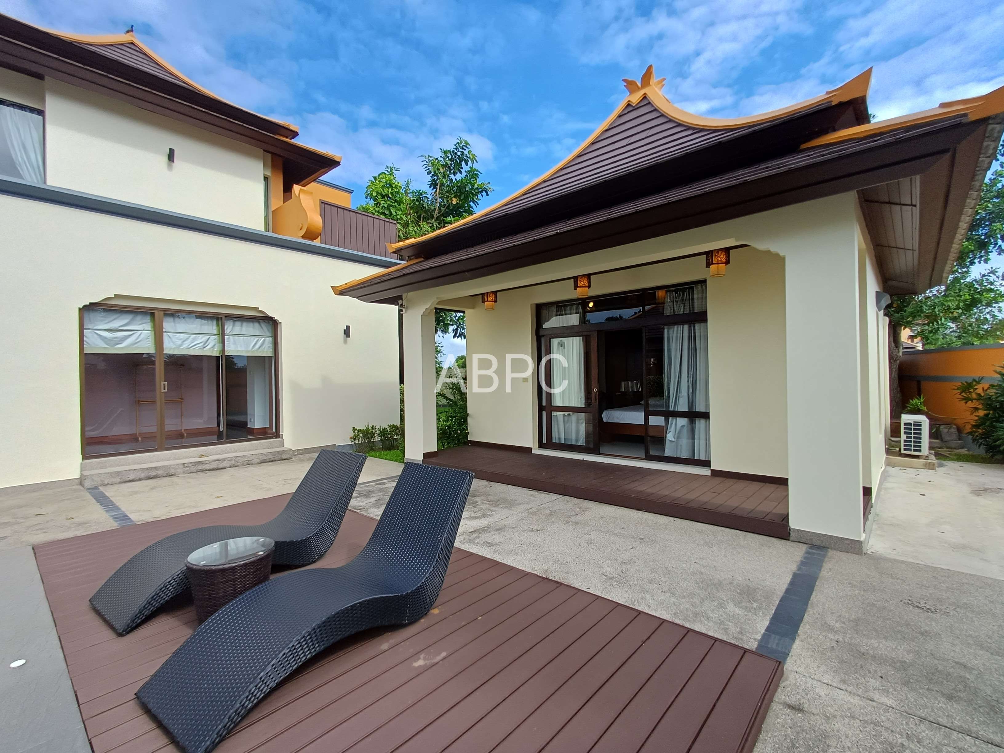 Stunning Luxury Pool Villa 5 bedrooms 5 bathrooms in East Pattaya for Sale/Rent photo 9