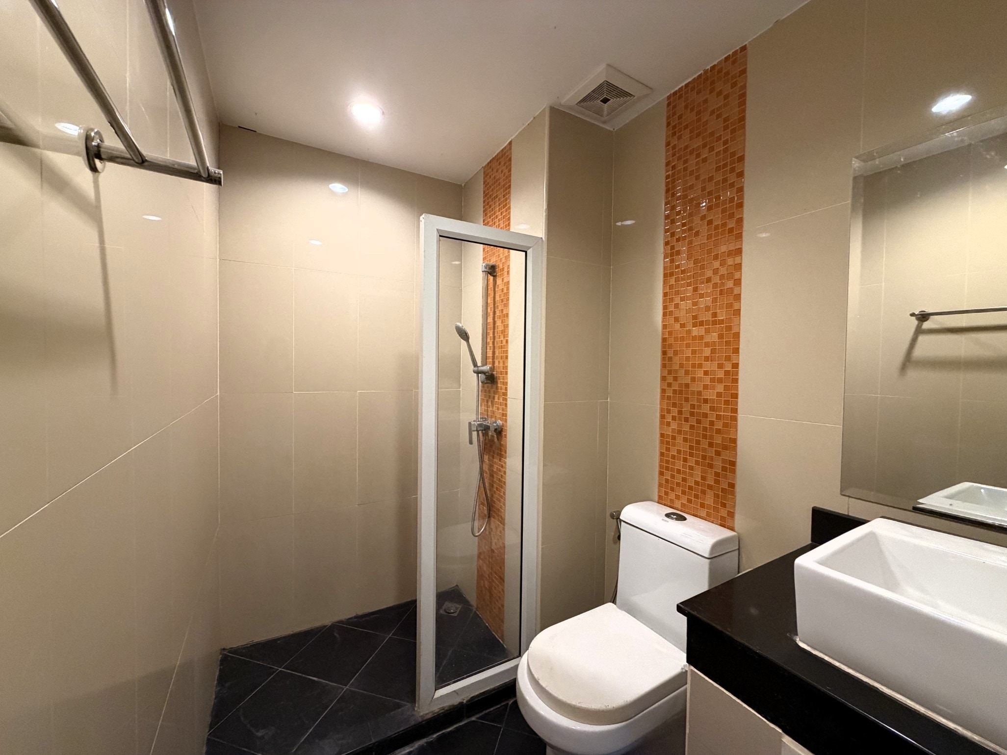 Studio Condo For Sale and Rent In Prahtamnak photo 21