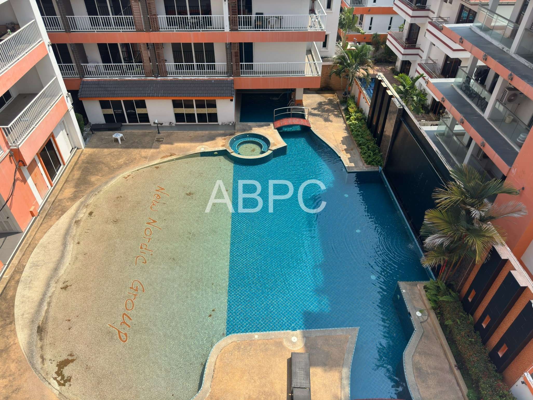 Studio Condo For Sale and Rent In Prahtamnak