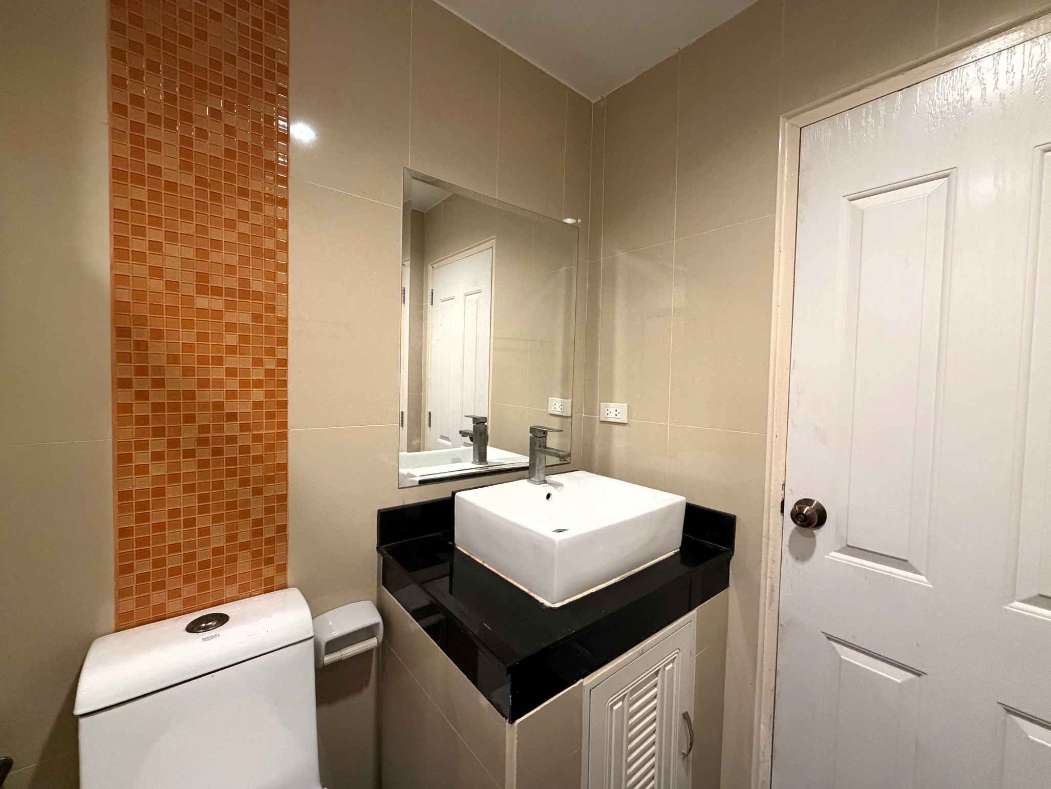 Studio Condo For Sale and Rent In Prahtamnak photo 20