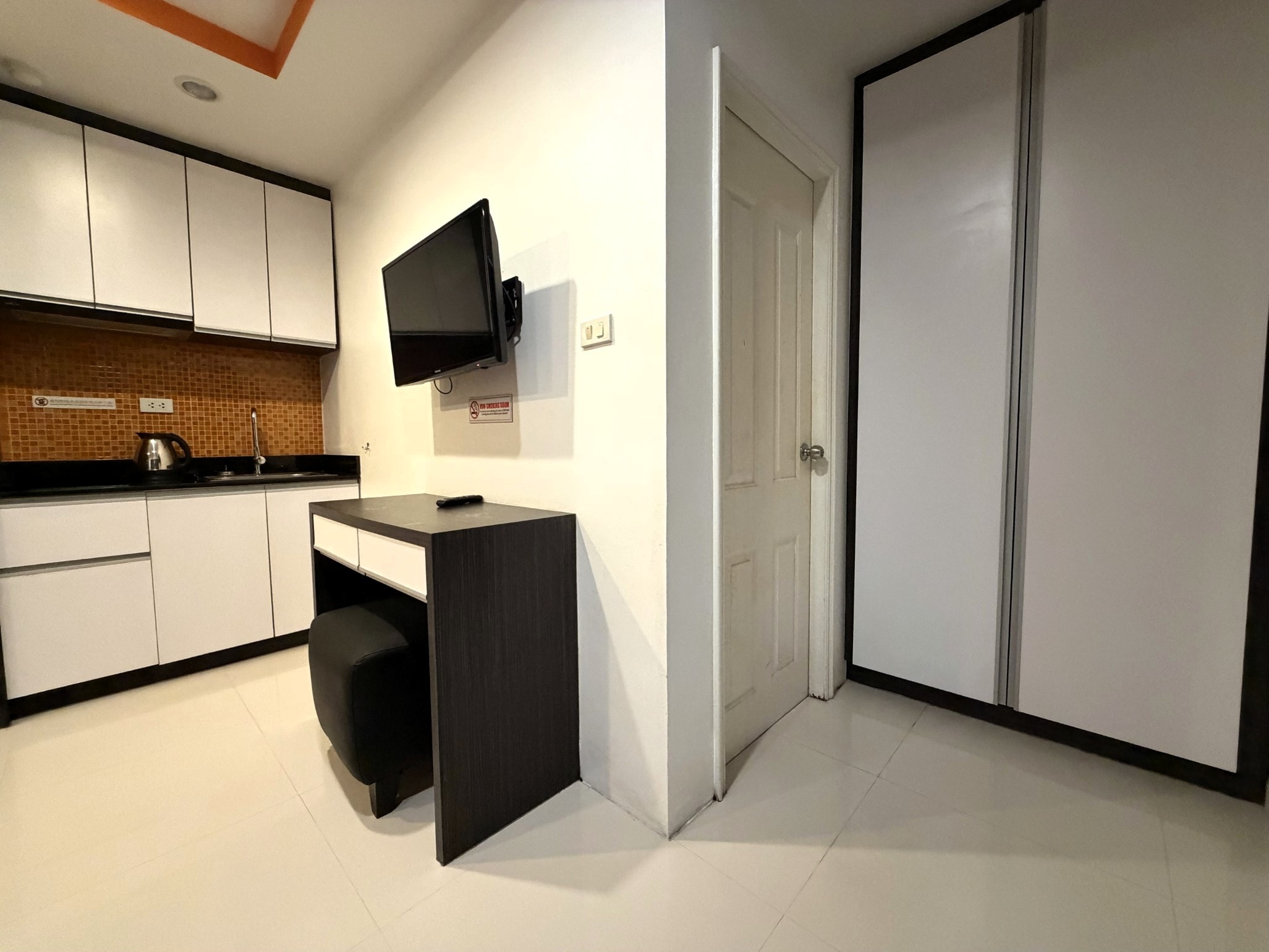 Studio Condo For Sale and Rent In Prahtamnak photo 14