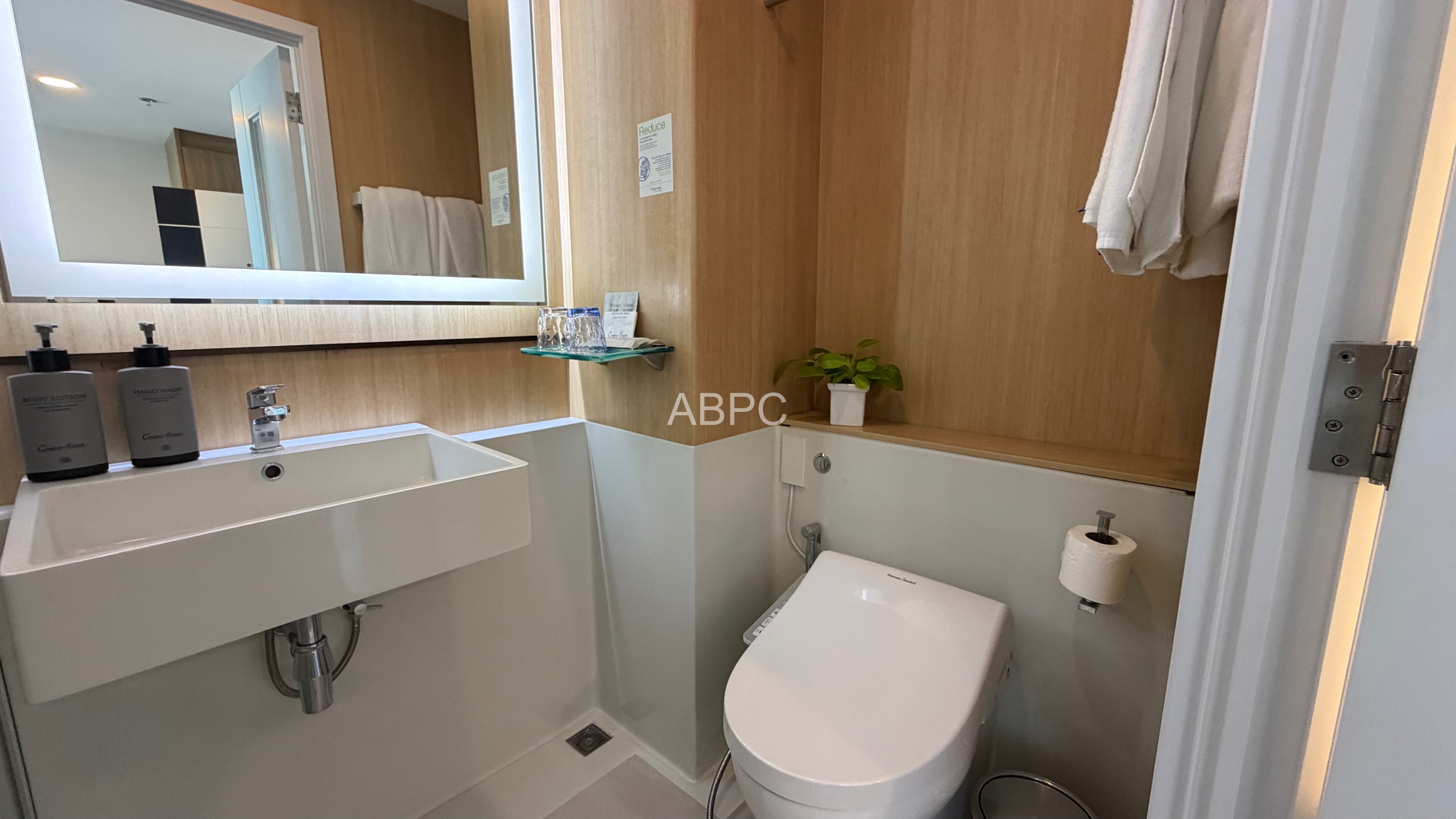 Studio Hotel room For Rent In North Pattaya Sukhumwit photo 9
